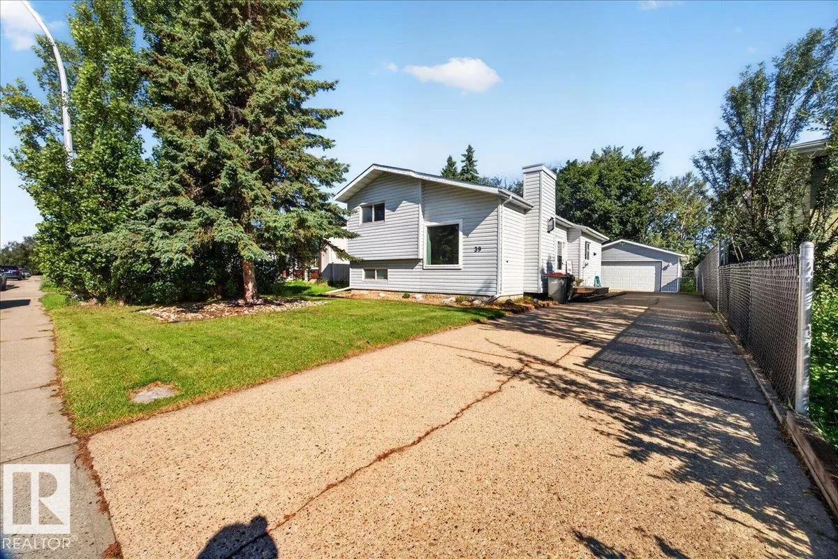 39 MCNABB Crescent