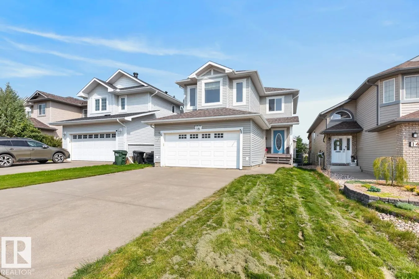 18 CASCADE Crescent