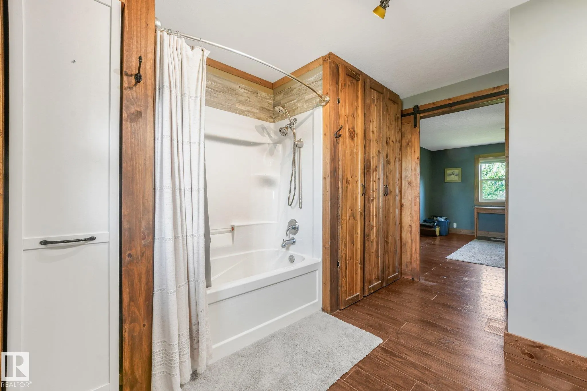 6132 HGHWAY 16
