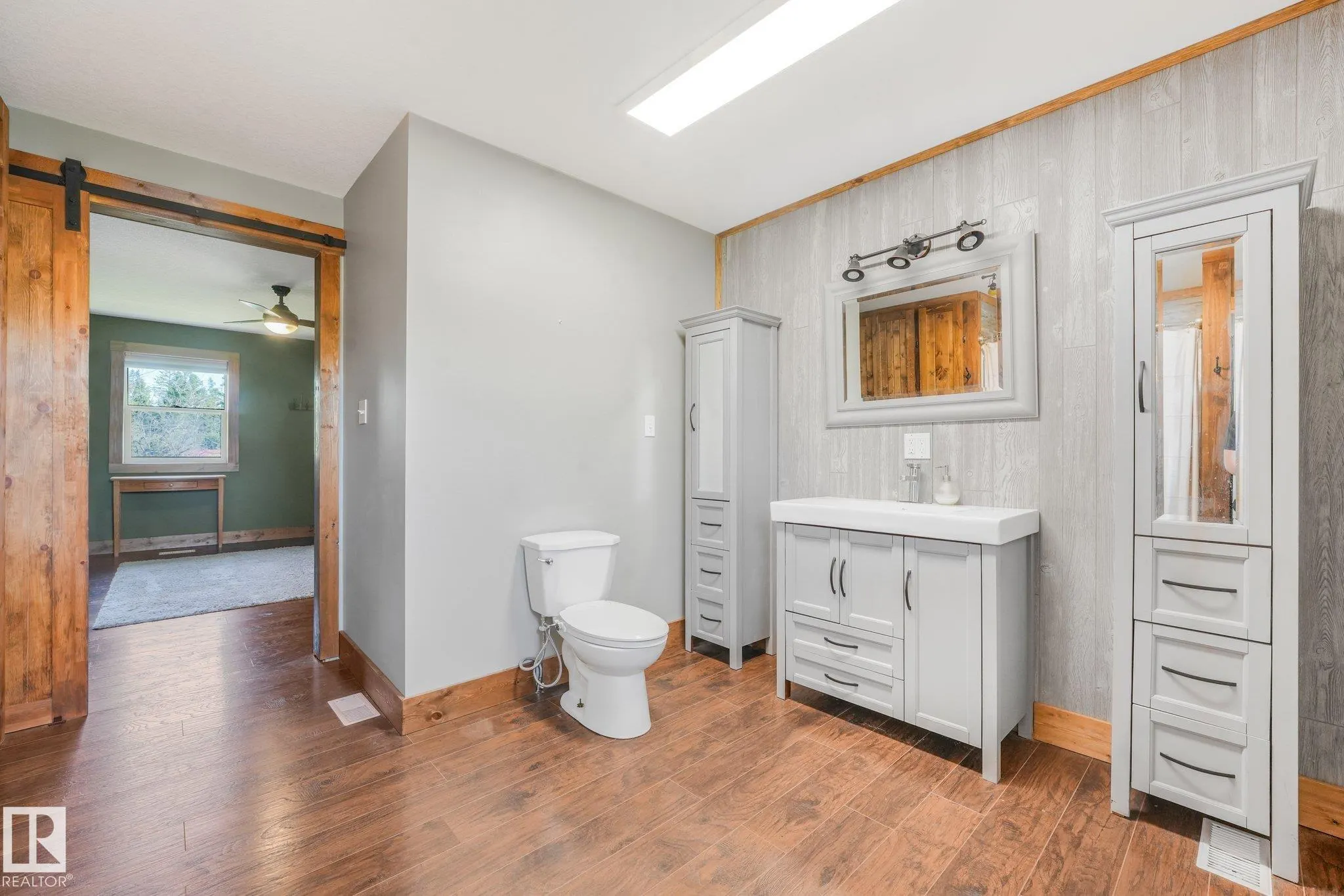 6132 HGHWAY 16