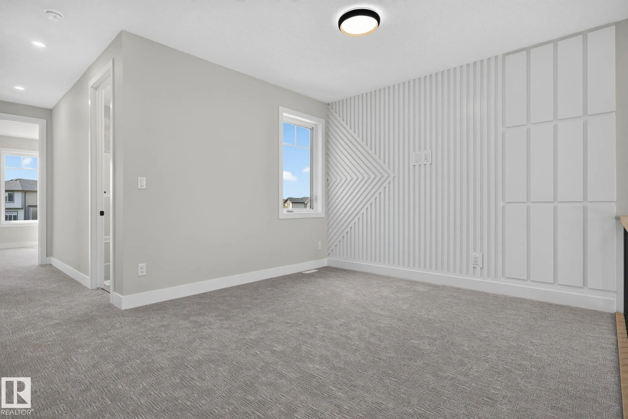 4272 Charles Close