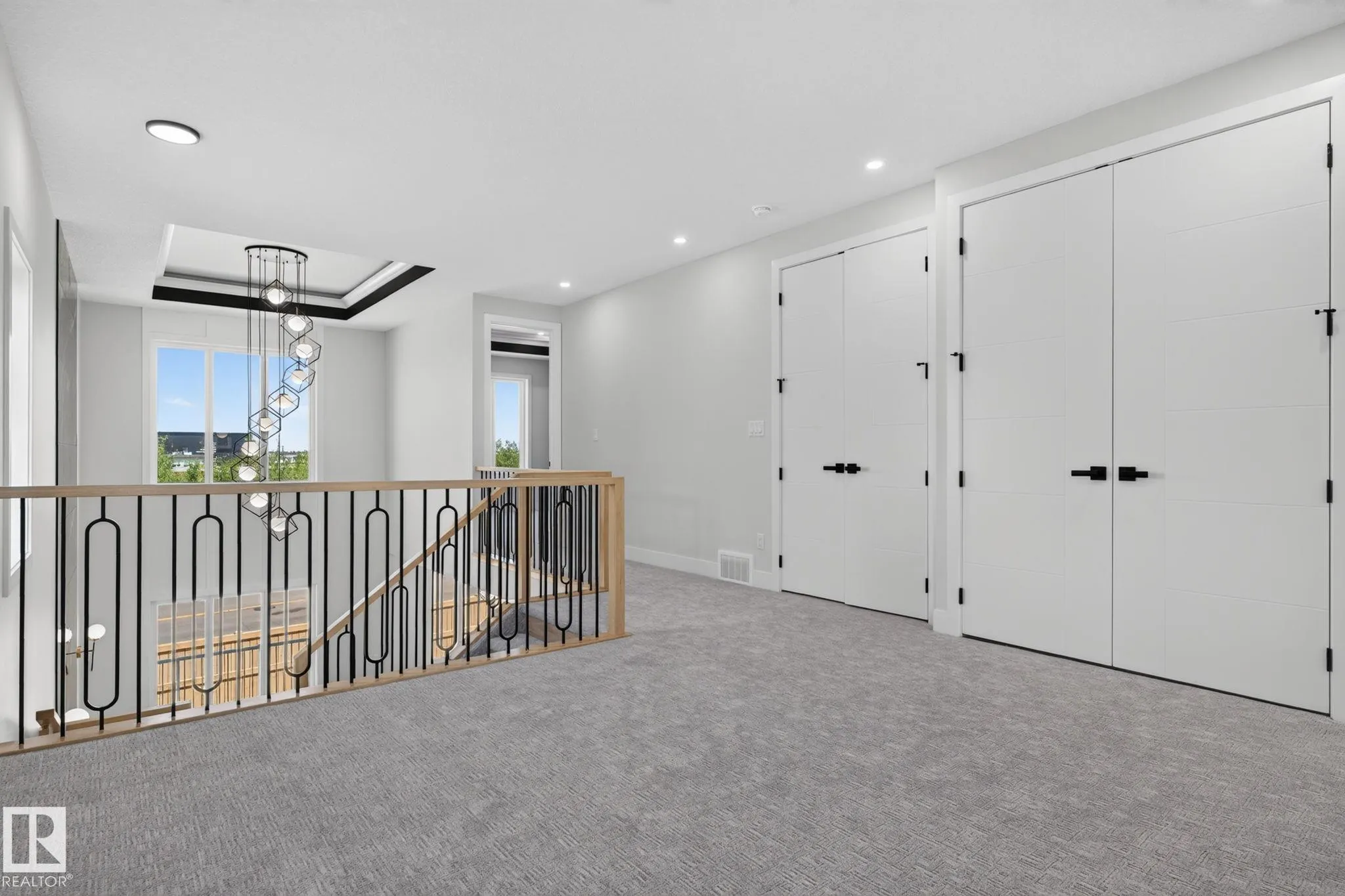 4272 Charles Close