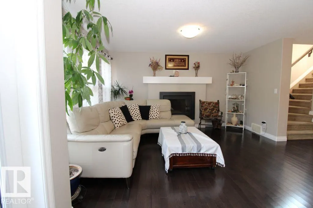 3048 HARVEY Crescent