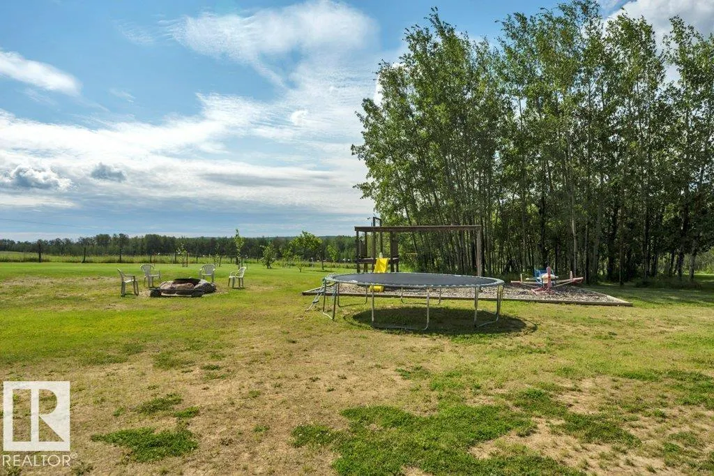 10043 TWP ROAD 452