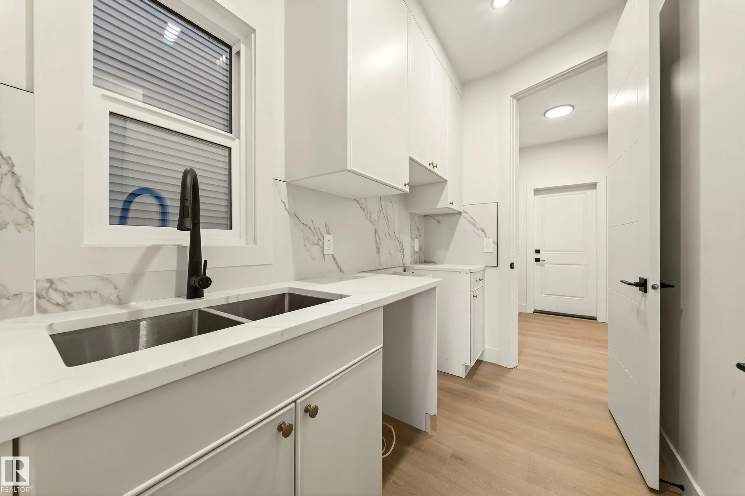 4276 CHARLES Close
