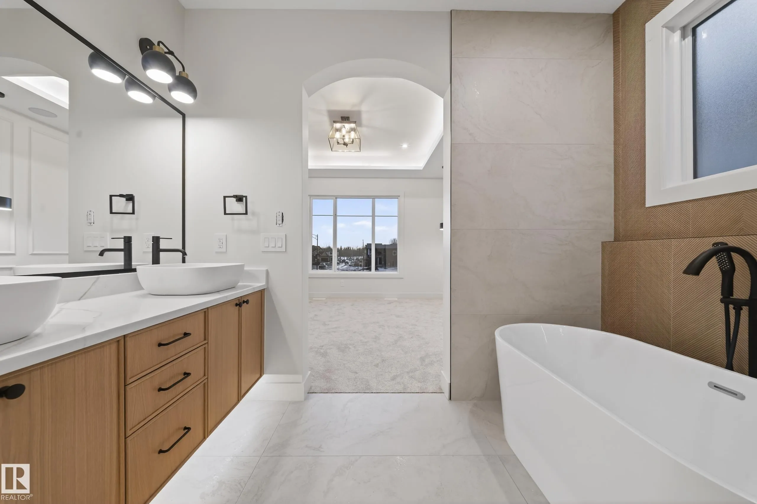 4276 CHARLES Close