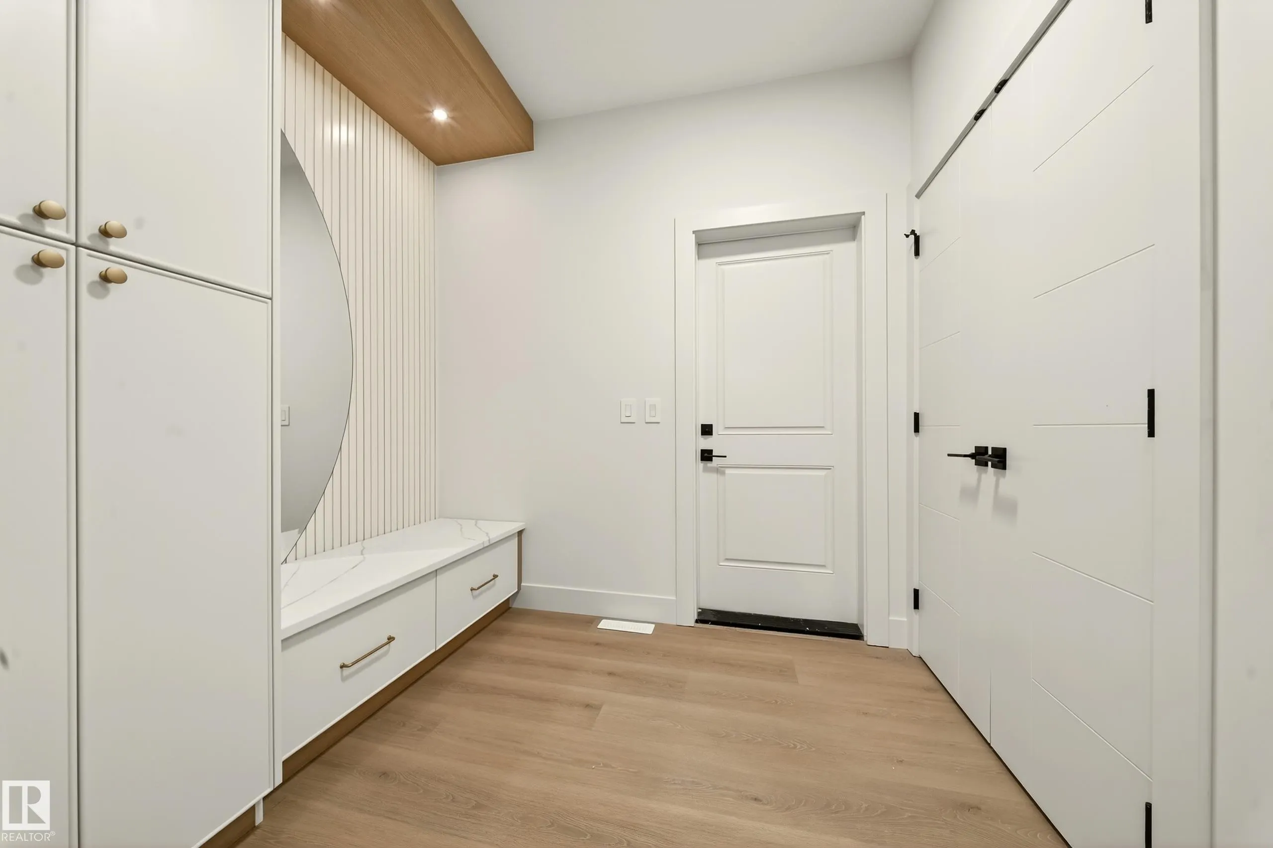 4276 CHARLES Close