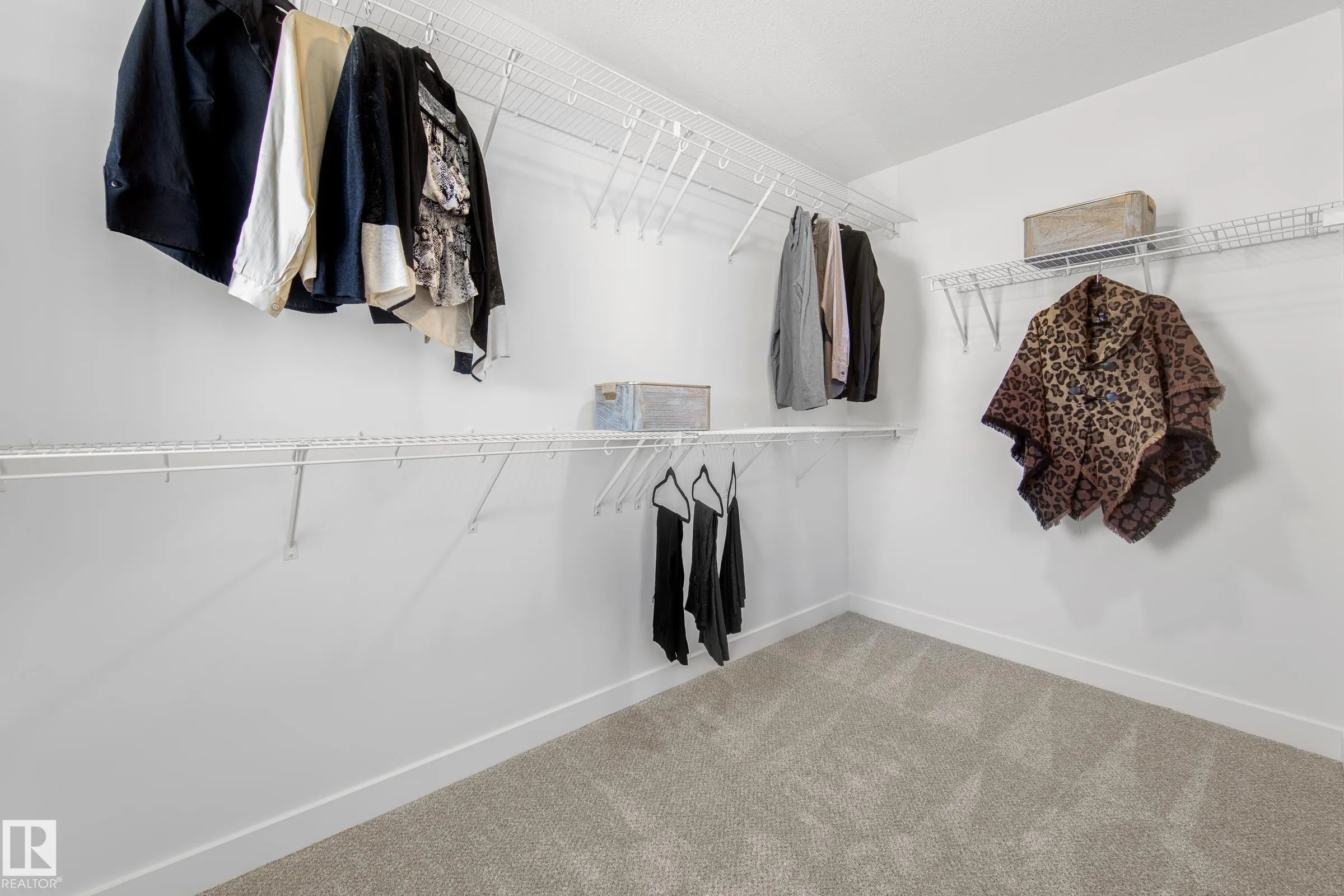 1424 CRISTALL Place