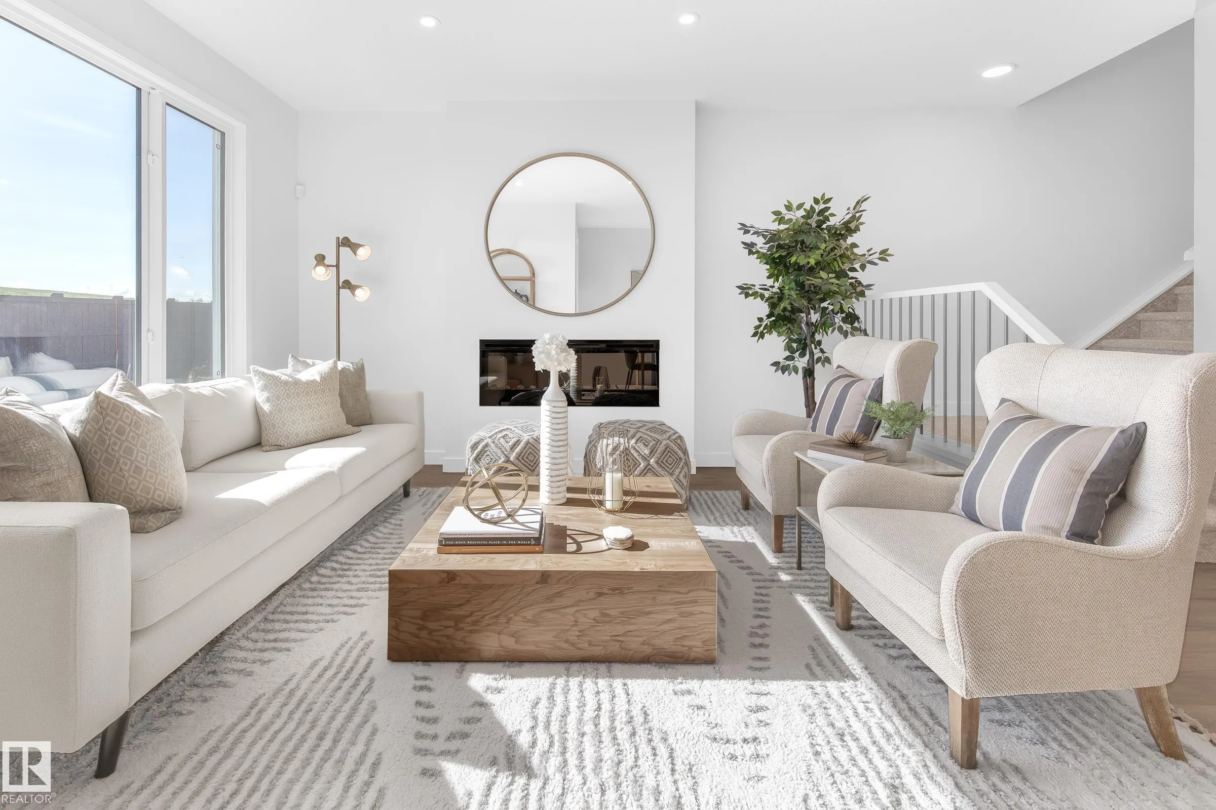 1424 CRISTALL Place