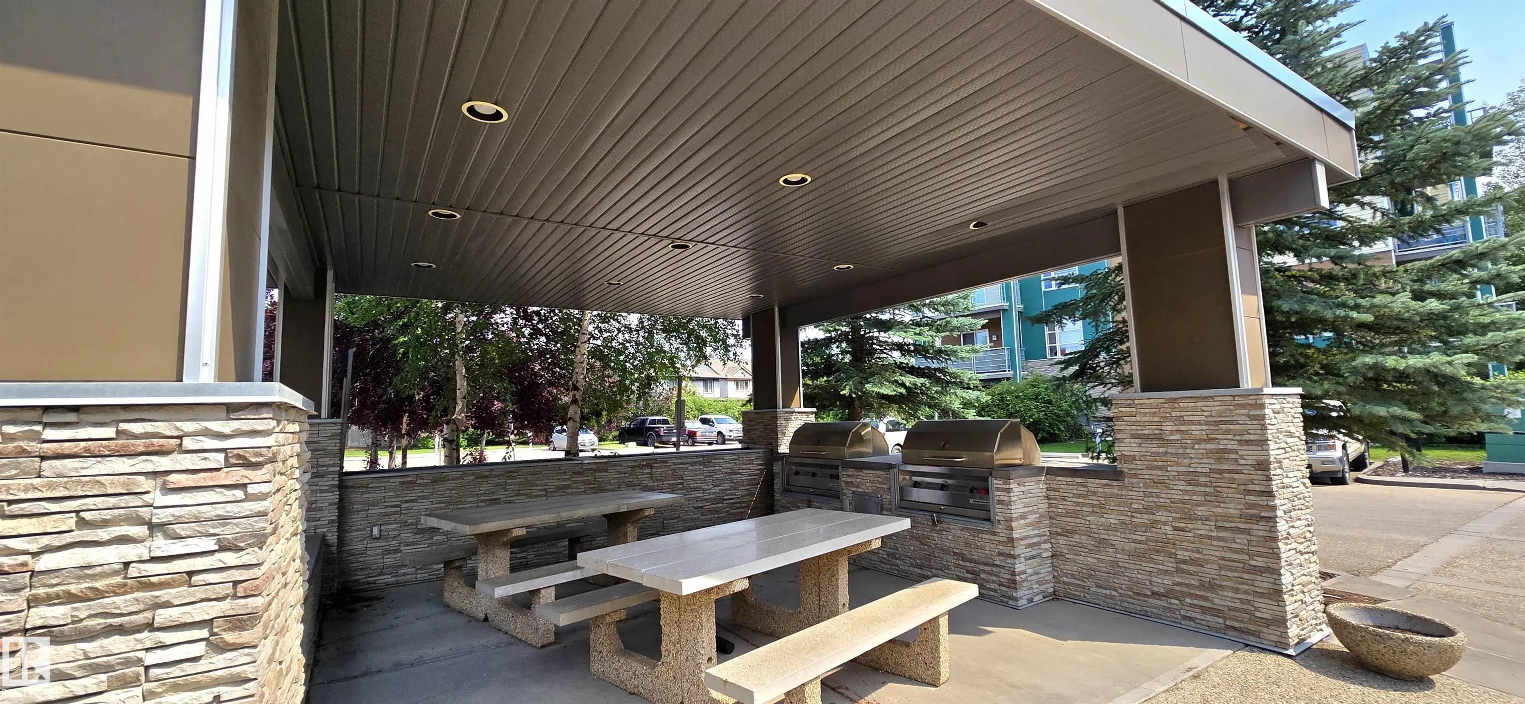 2584 ANDERSON Way