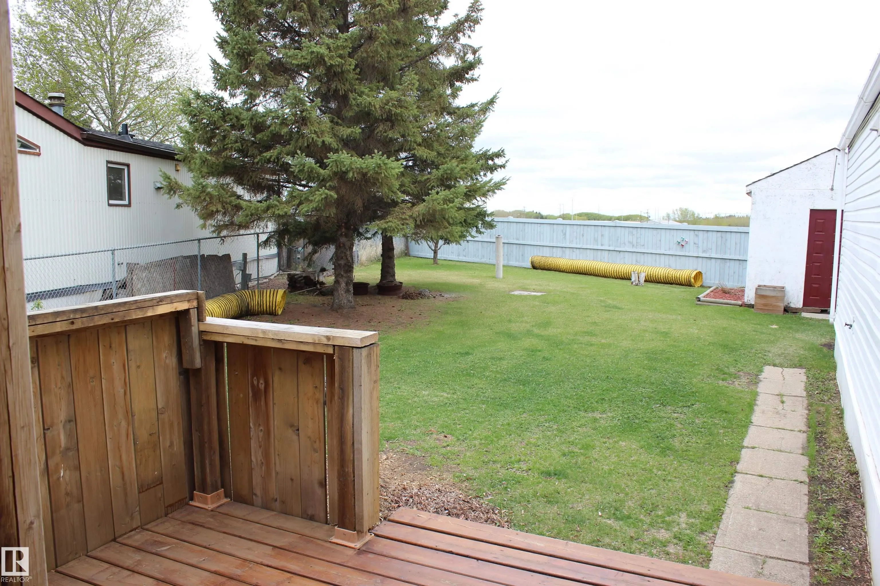 1118 Lakevista Drive