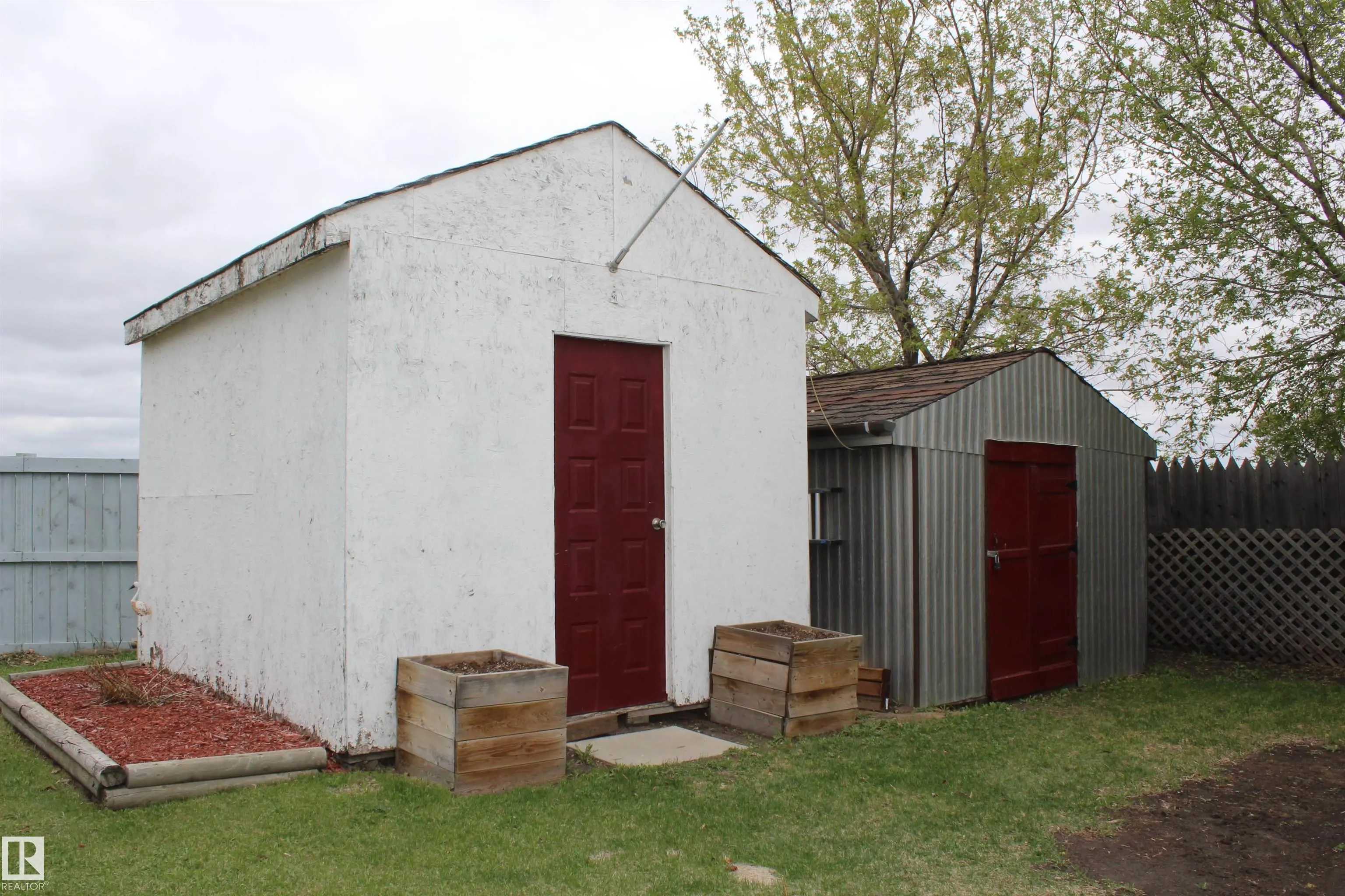 1118 Lakevista Drive