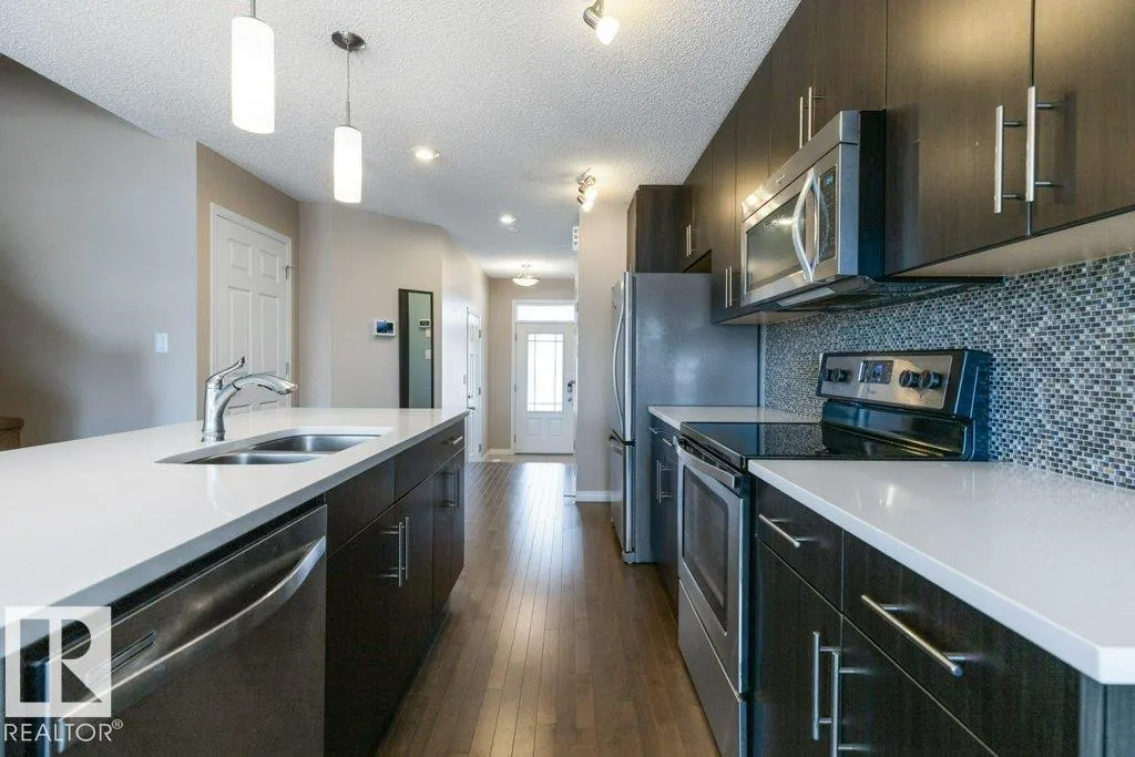 3119 CARPENTER LANDING Landing