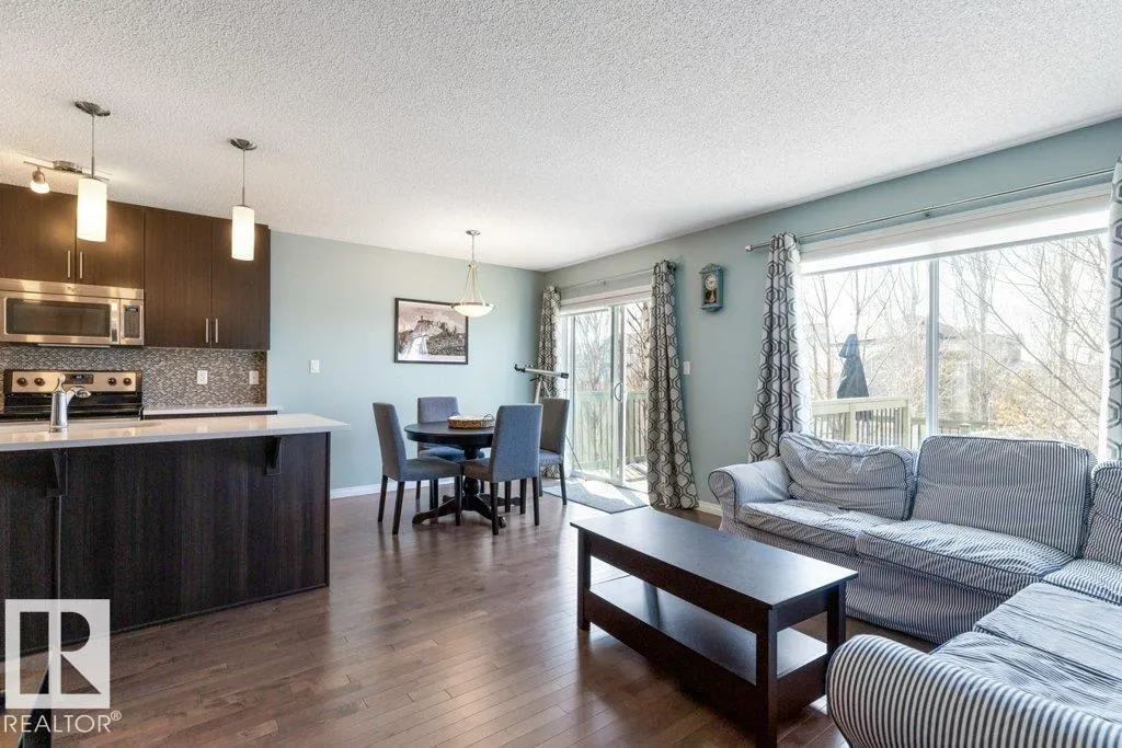 3119 CARPENTER LANDING Landing
