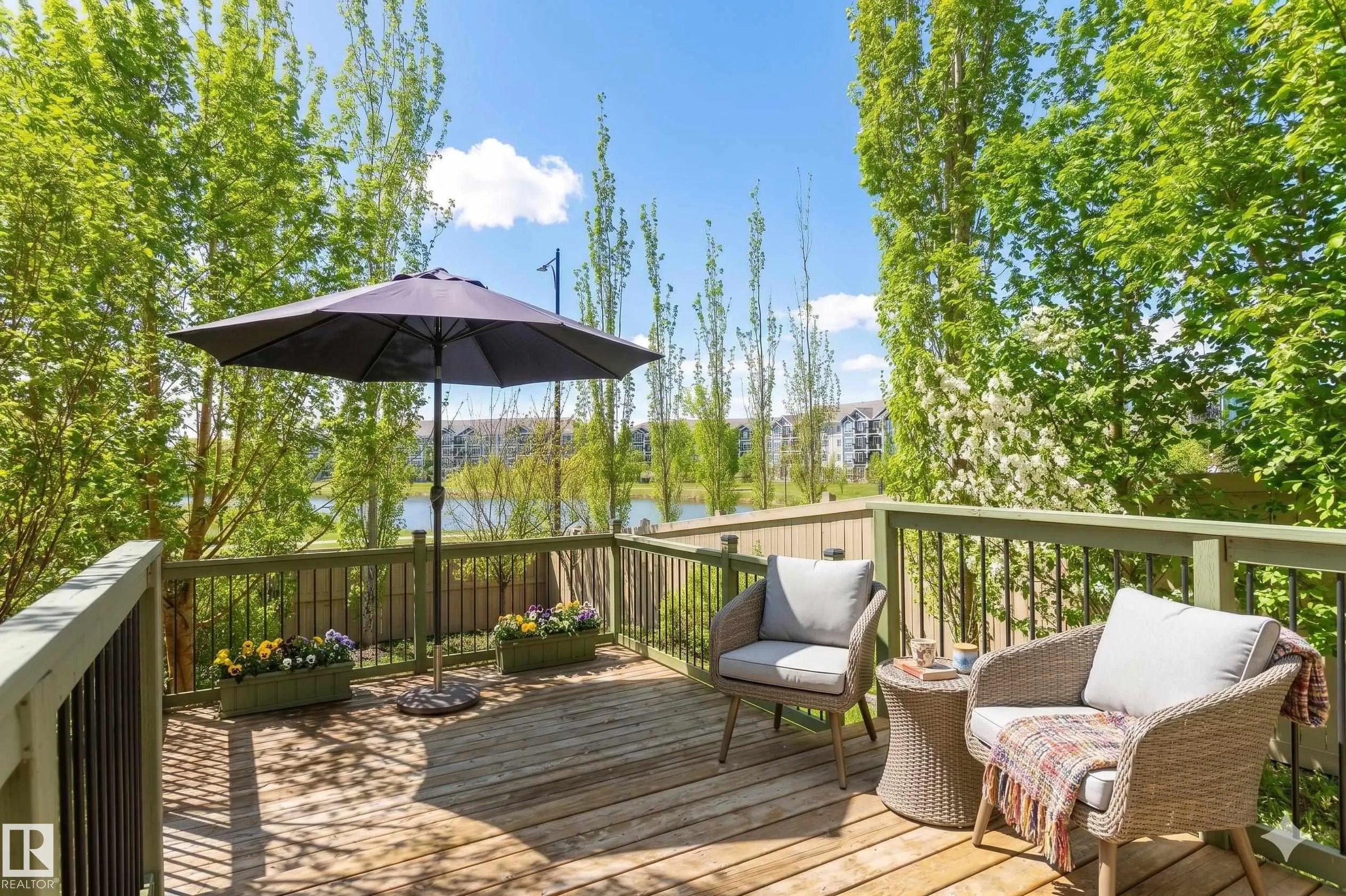 3119 CARPENTER LANDING Landing
