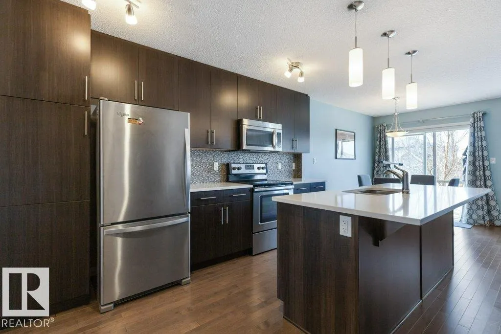 3119 CARPENTER LANDING Landing