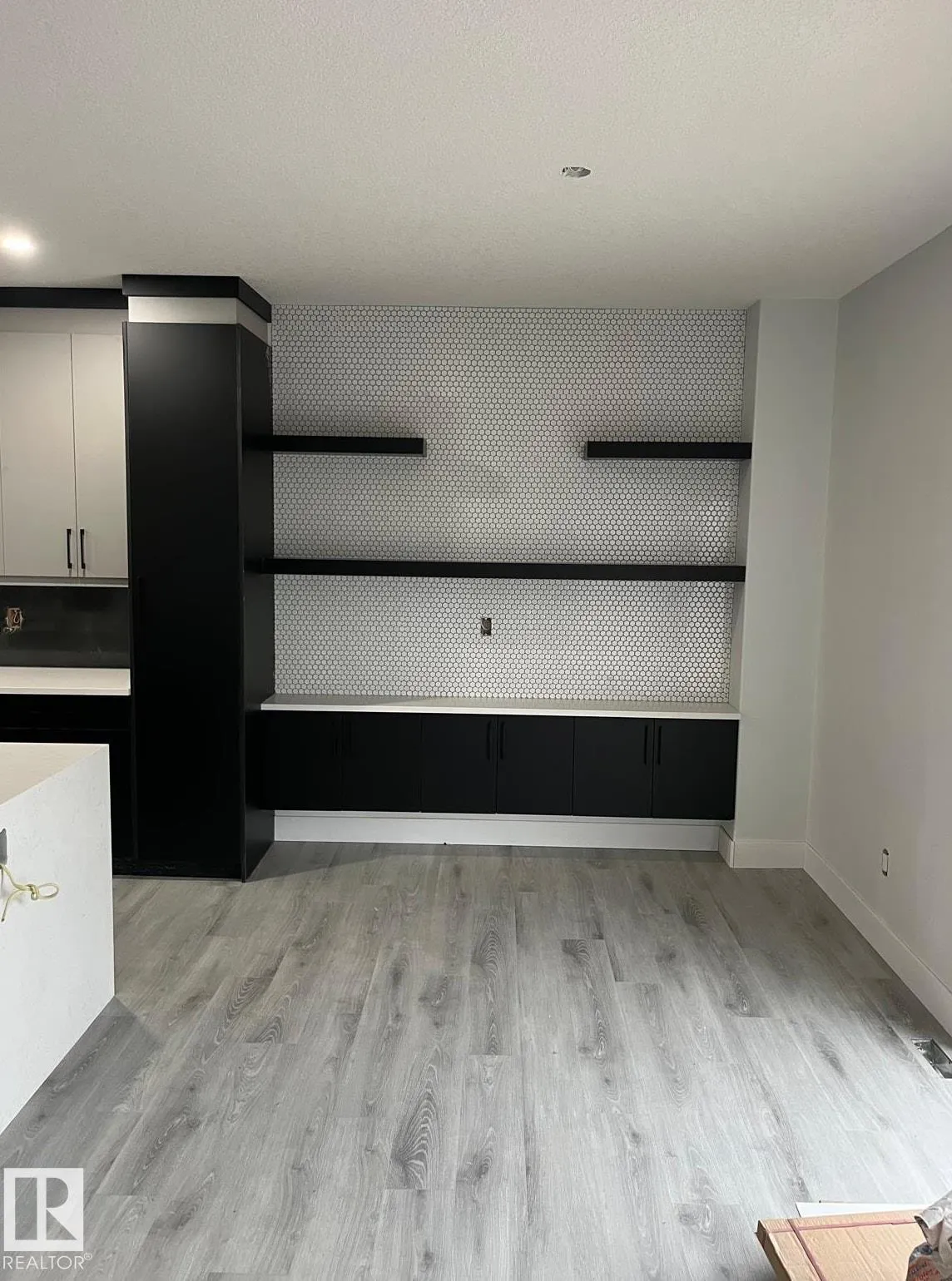 2 Southbridge Court