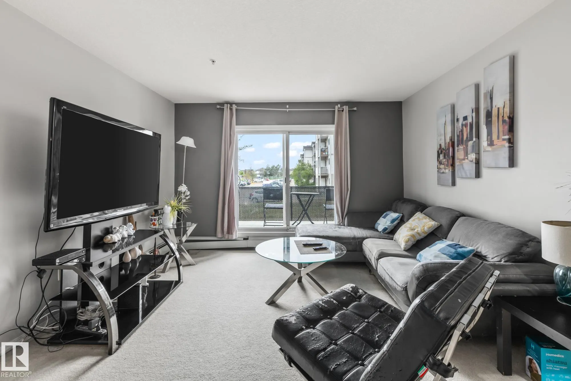 50 Woodsmere Close