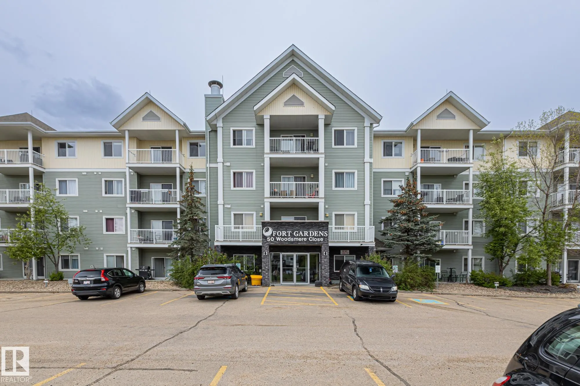 50 Woodsmere Close