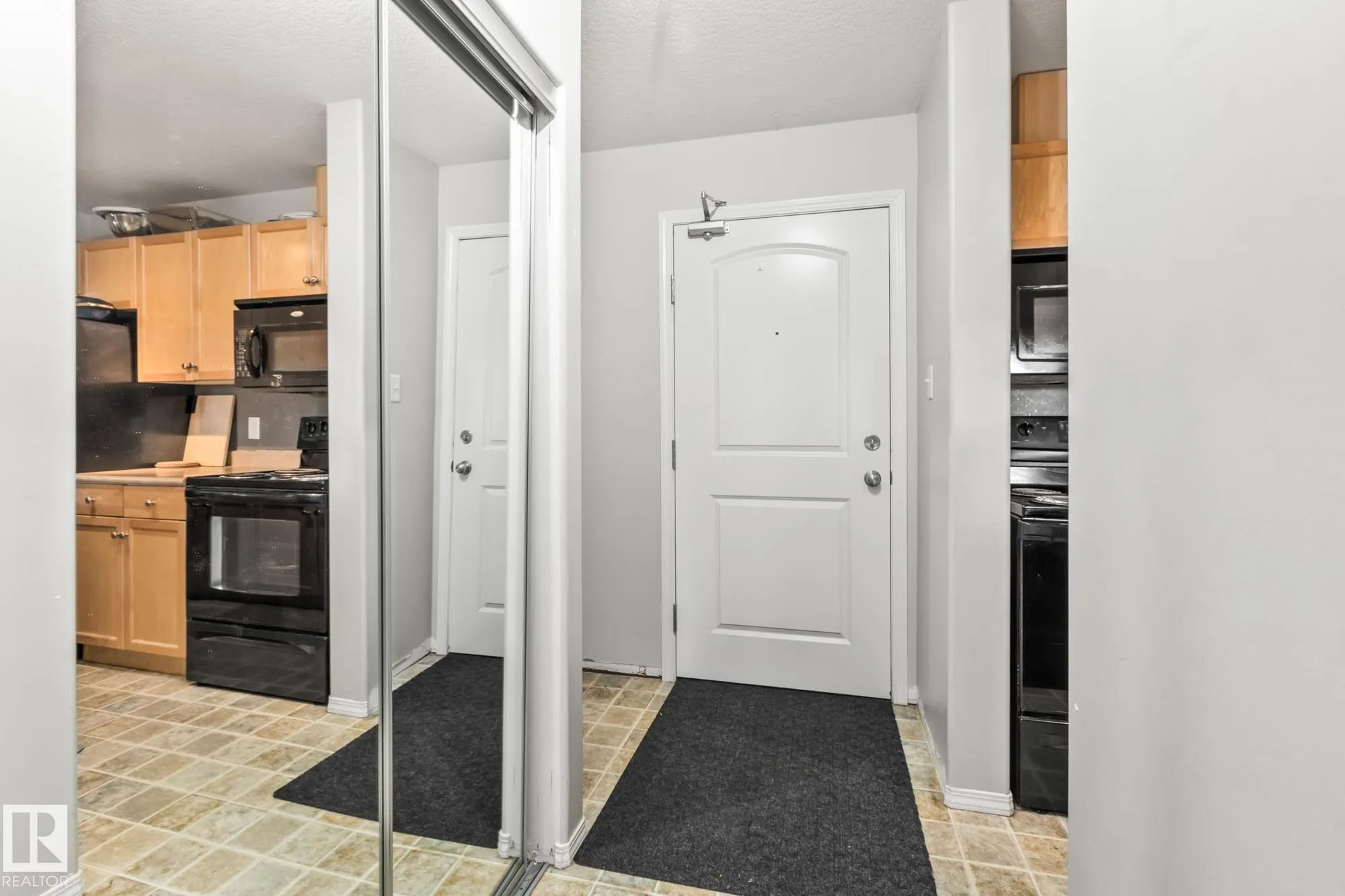 50 Woodsmere Close
