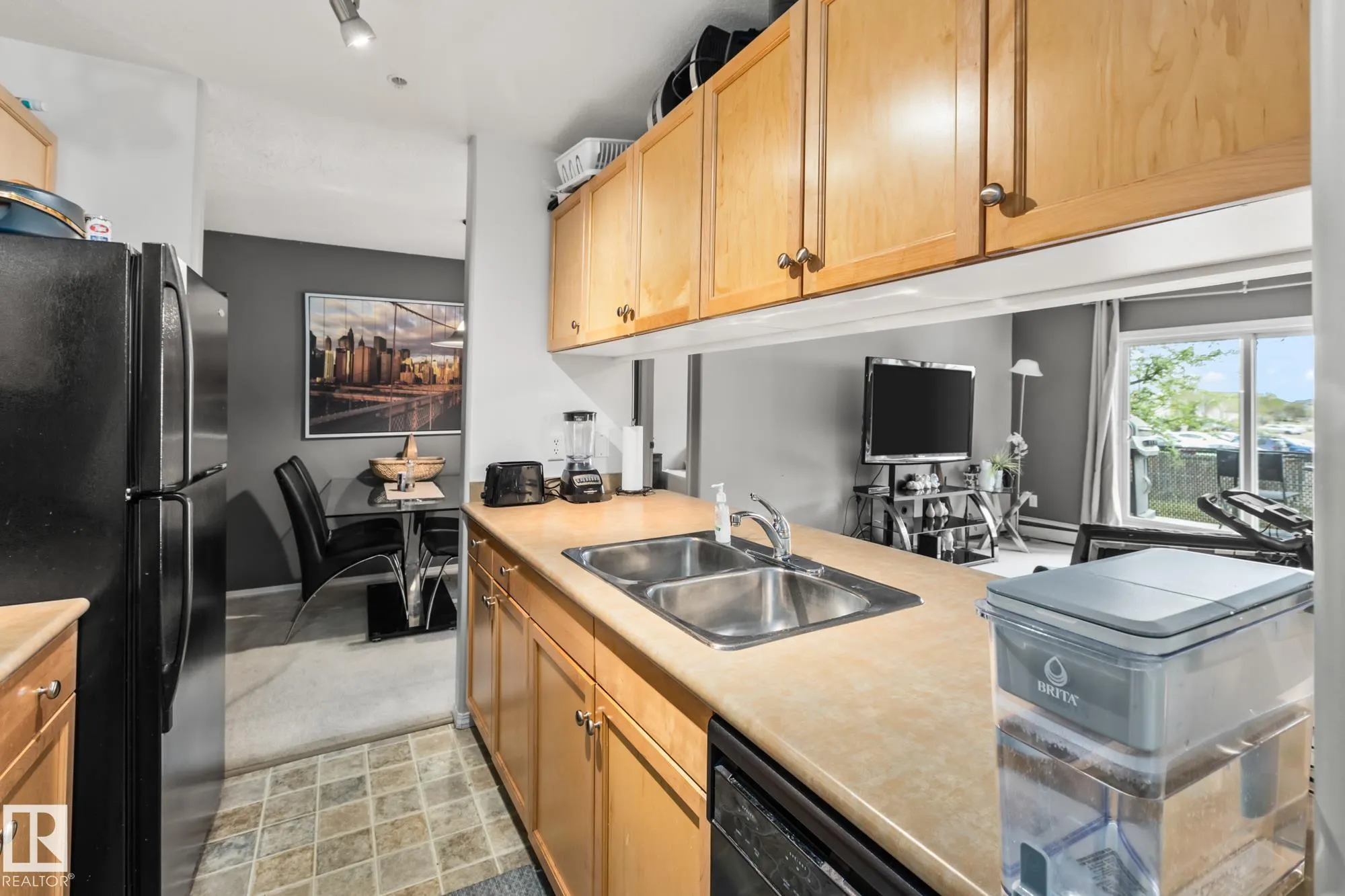 50 Woodsmere Close