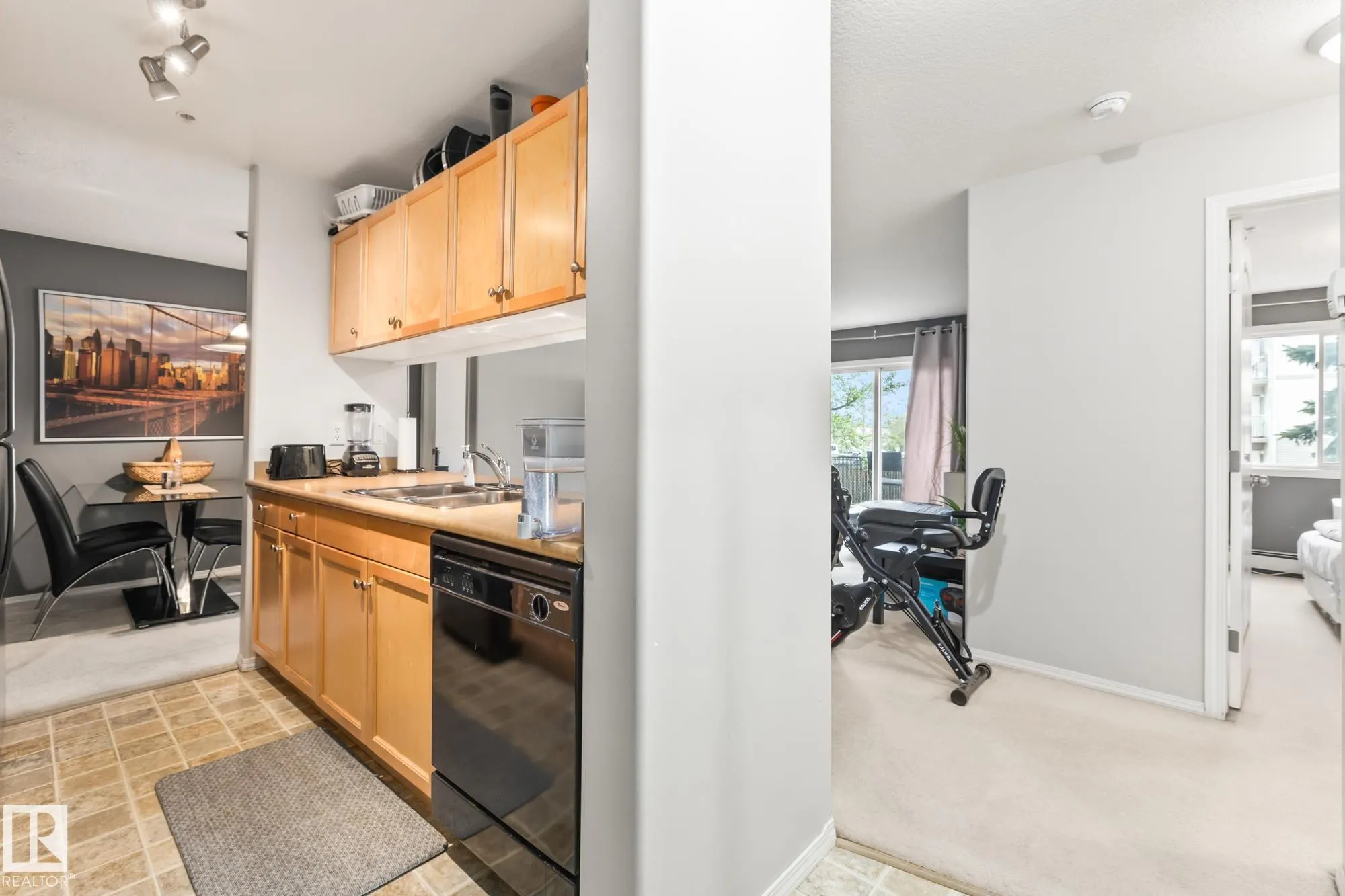 50 Woodsmere Close