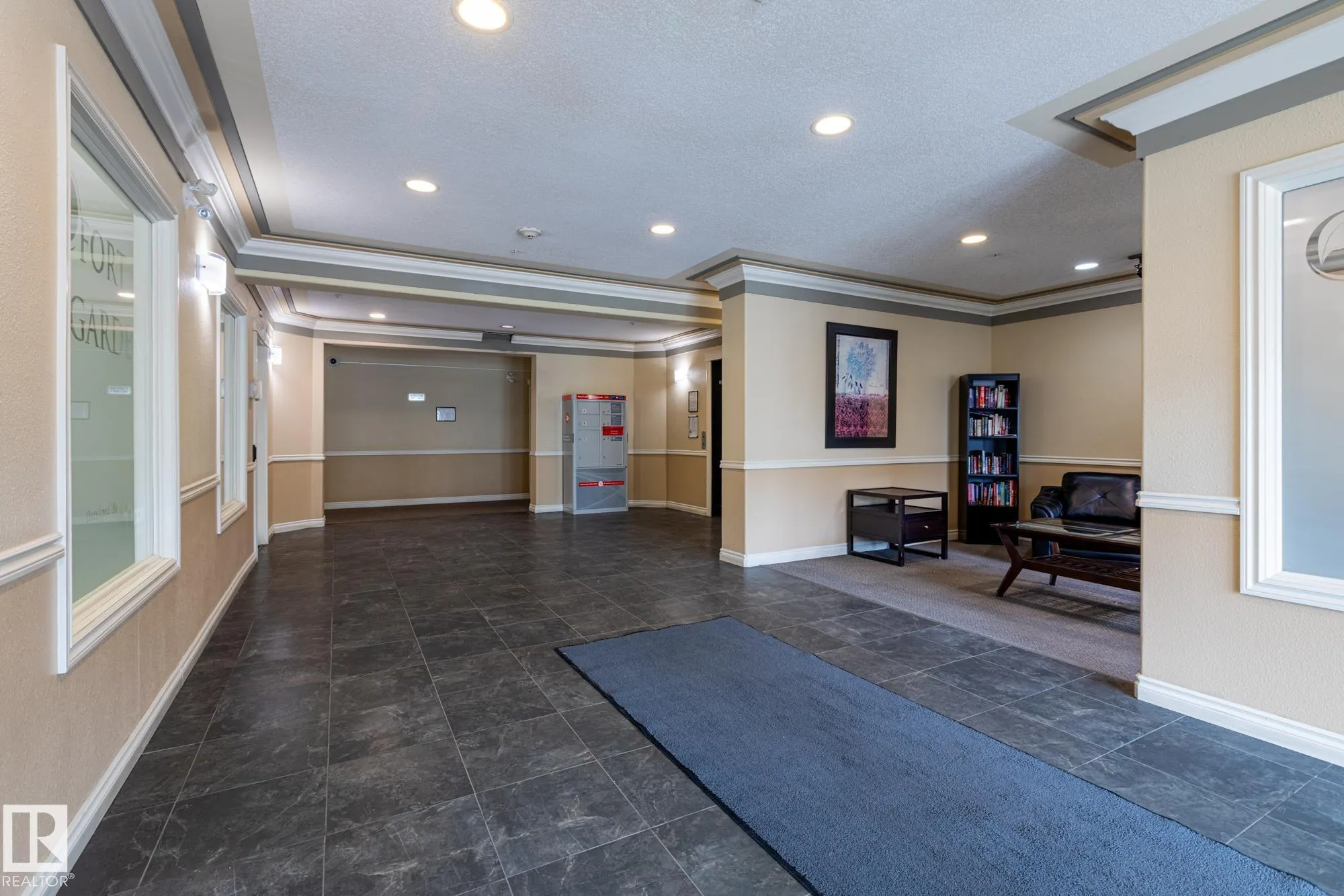 50 Woodsmere Close