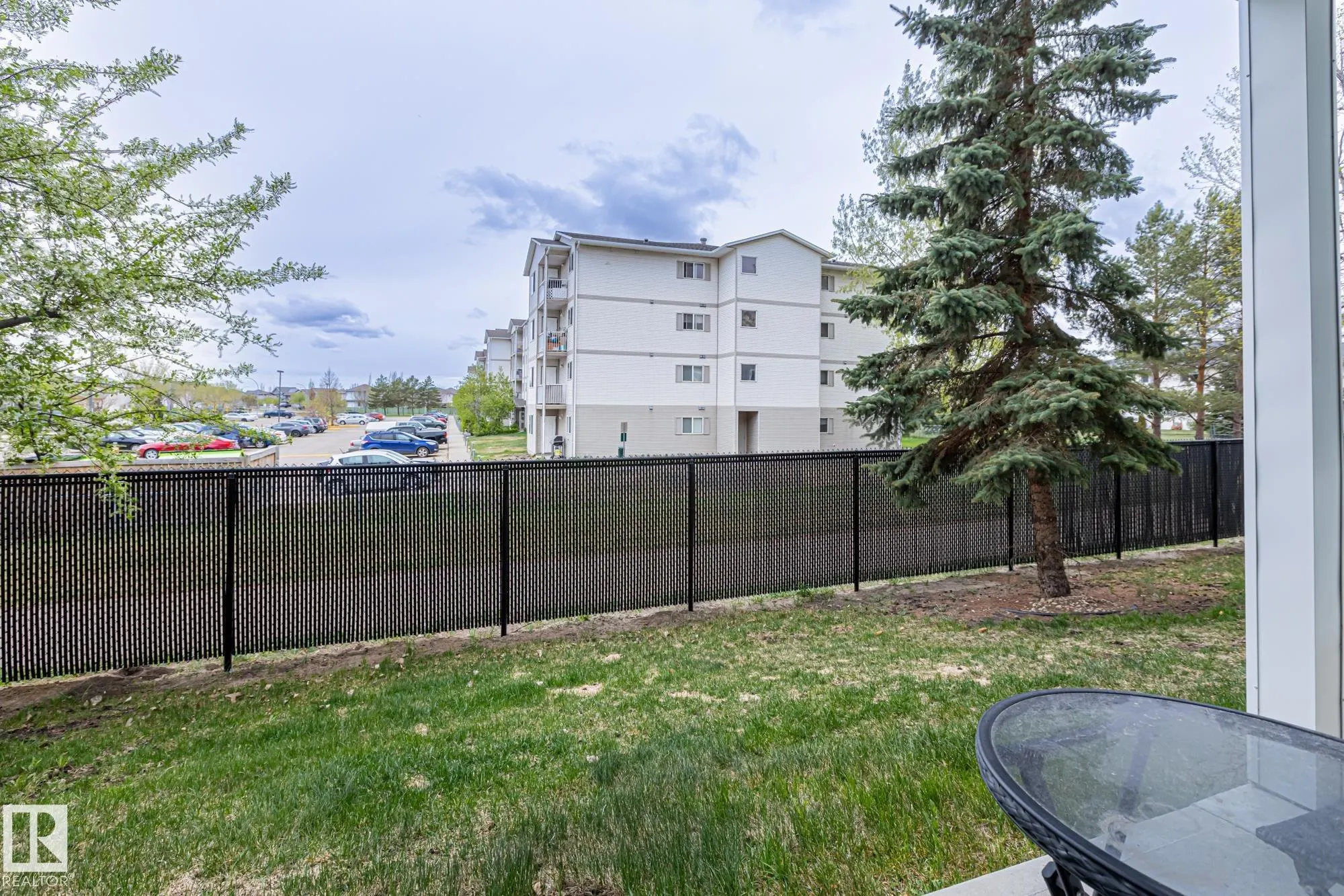50 Woodsmere Close
