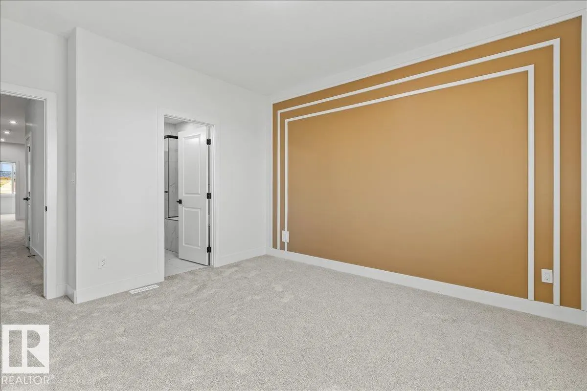 25 Foxtail Road
