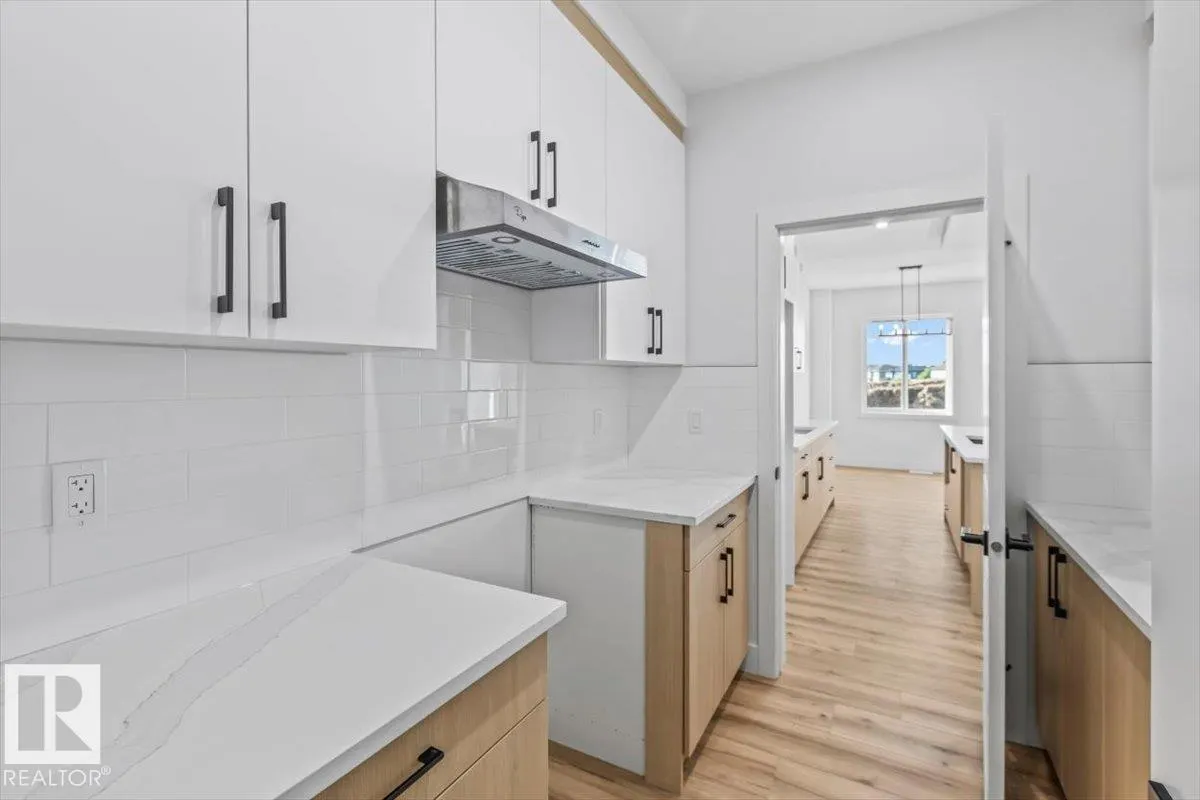25 Foxtail Road