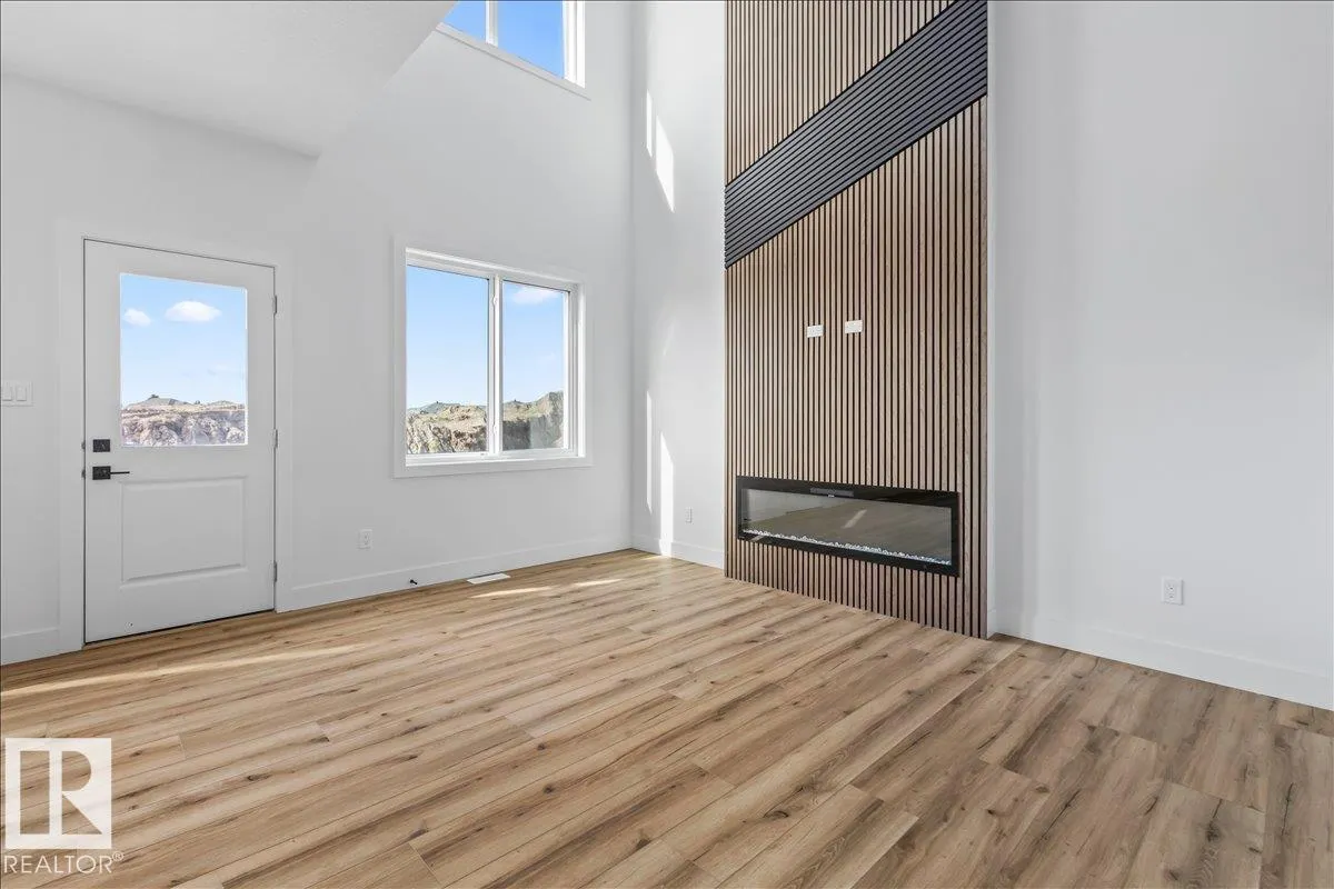 25 Foxtail Road