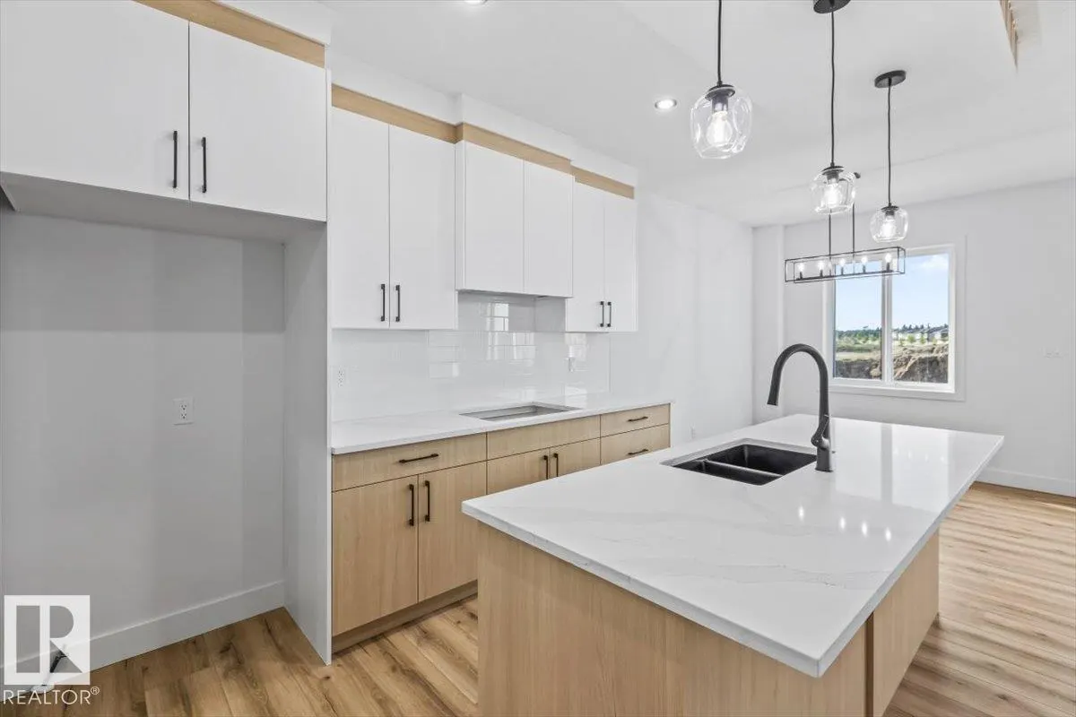 25 Foxtail Road