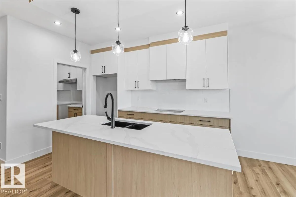 25 Foxtail Road