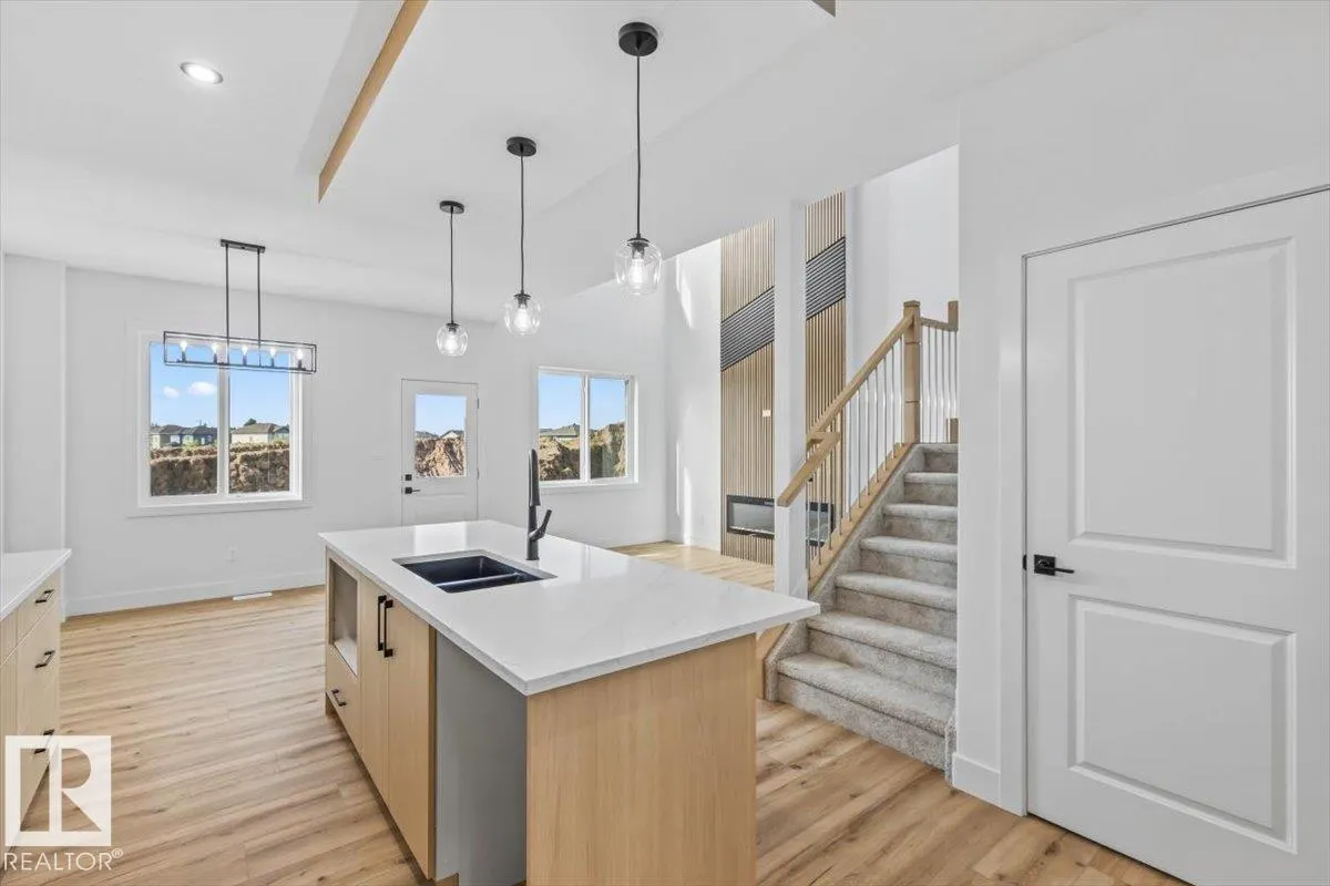 25 Foxtail Road