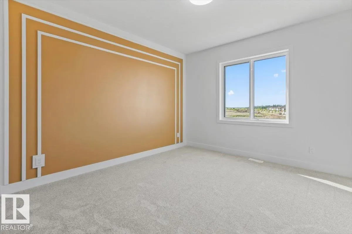 25 Foxtail Road
