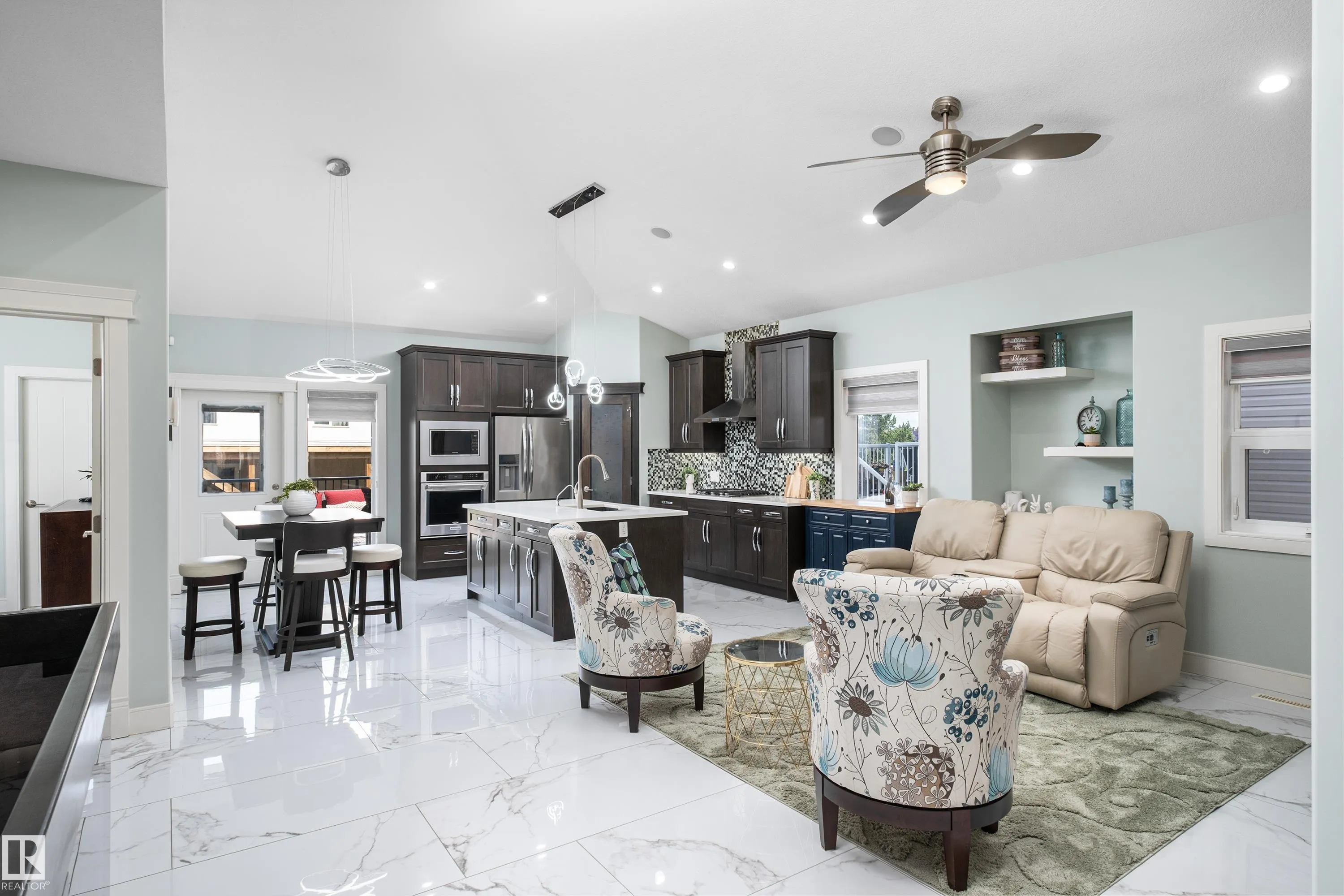 18 Lakevista Point(e)
