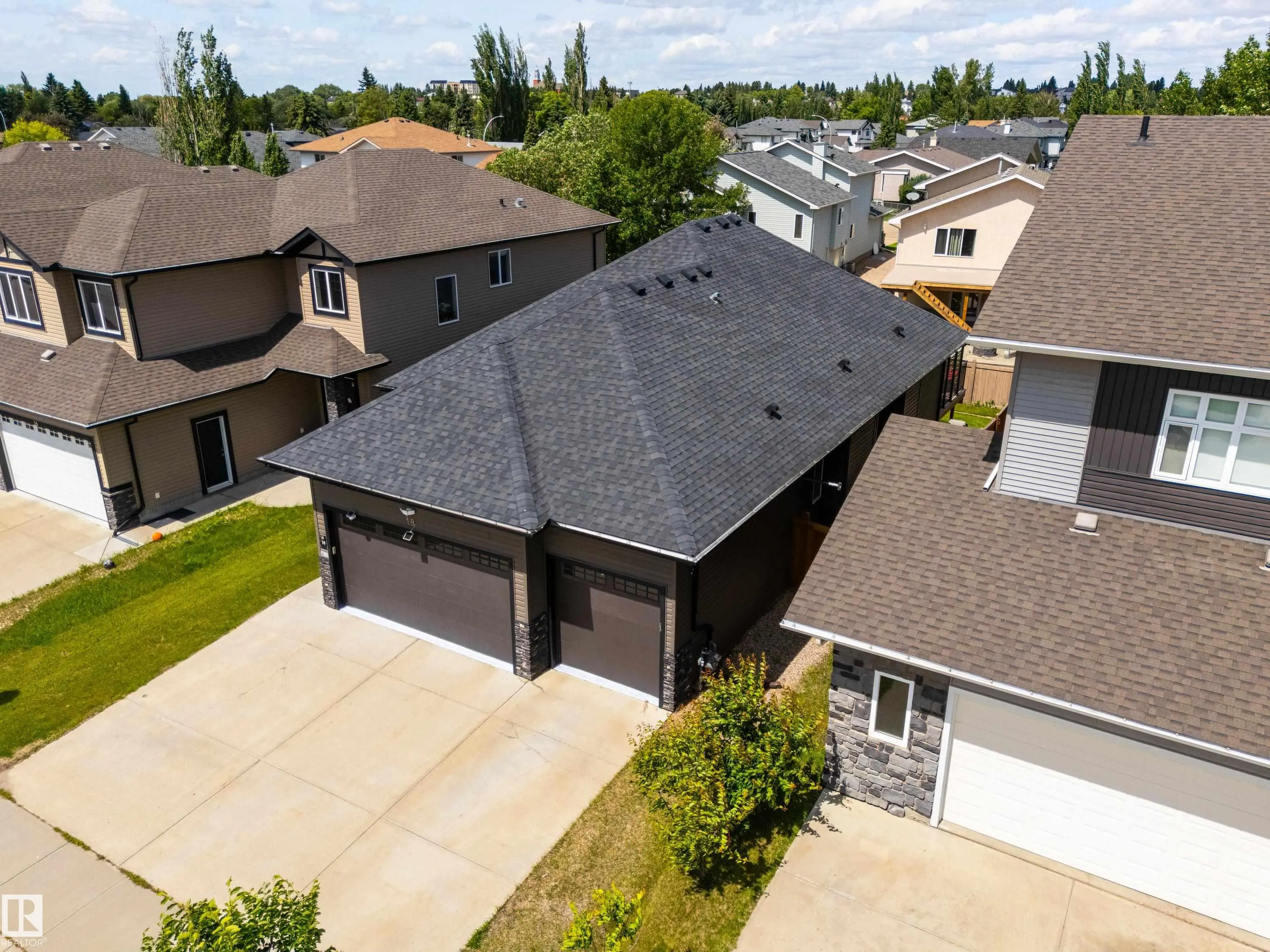 18 Lakevista Point(e)