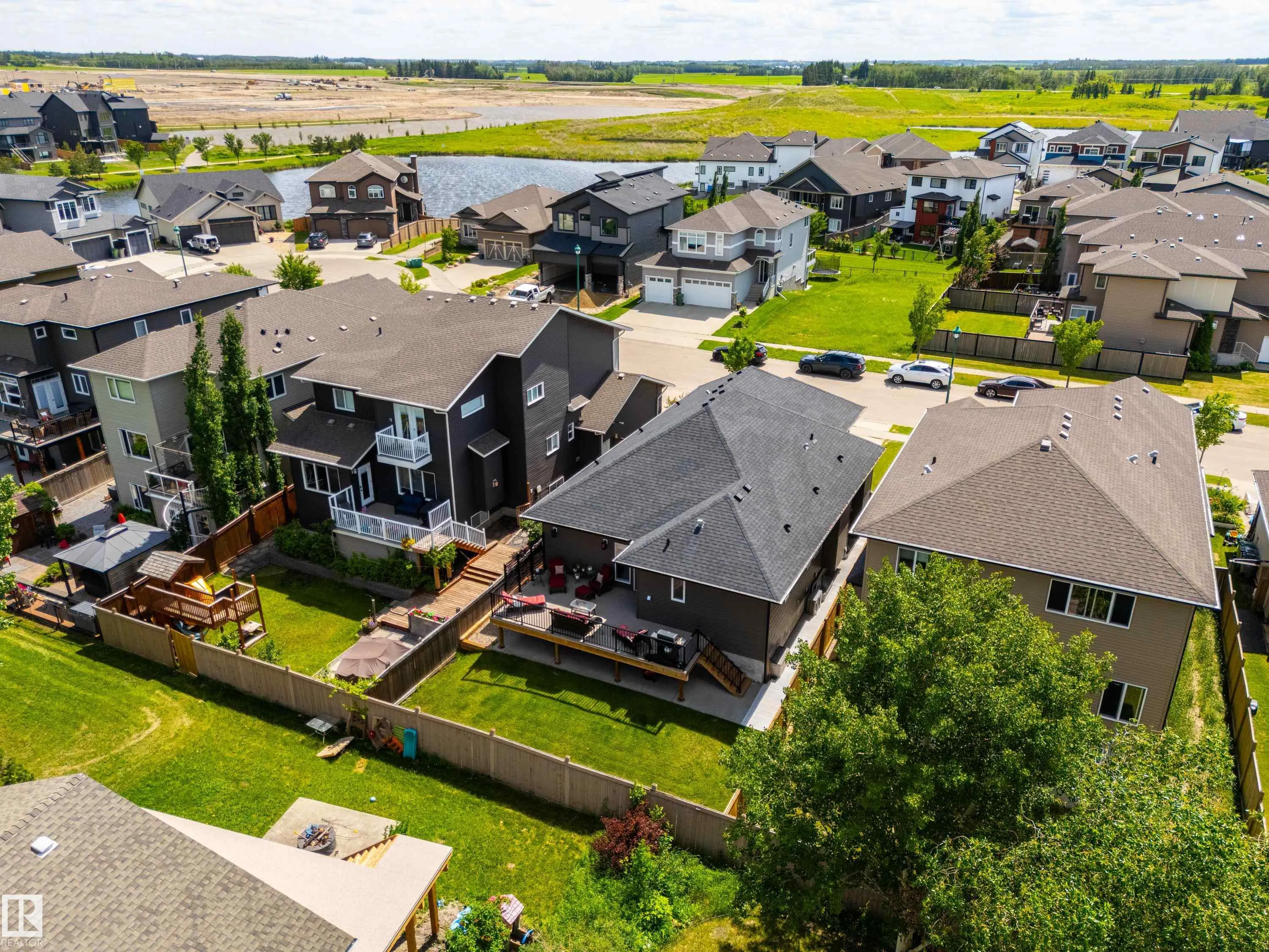 18 Lakevista Point(e)