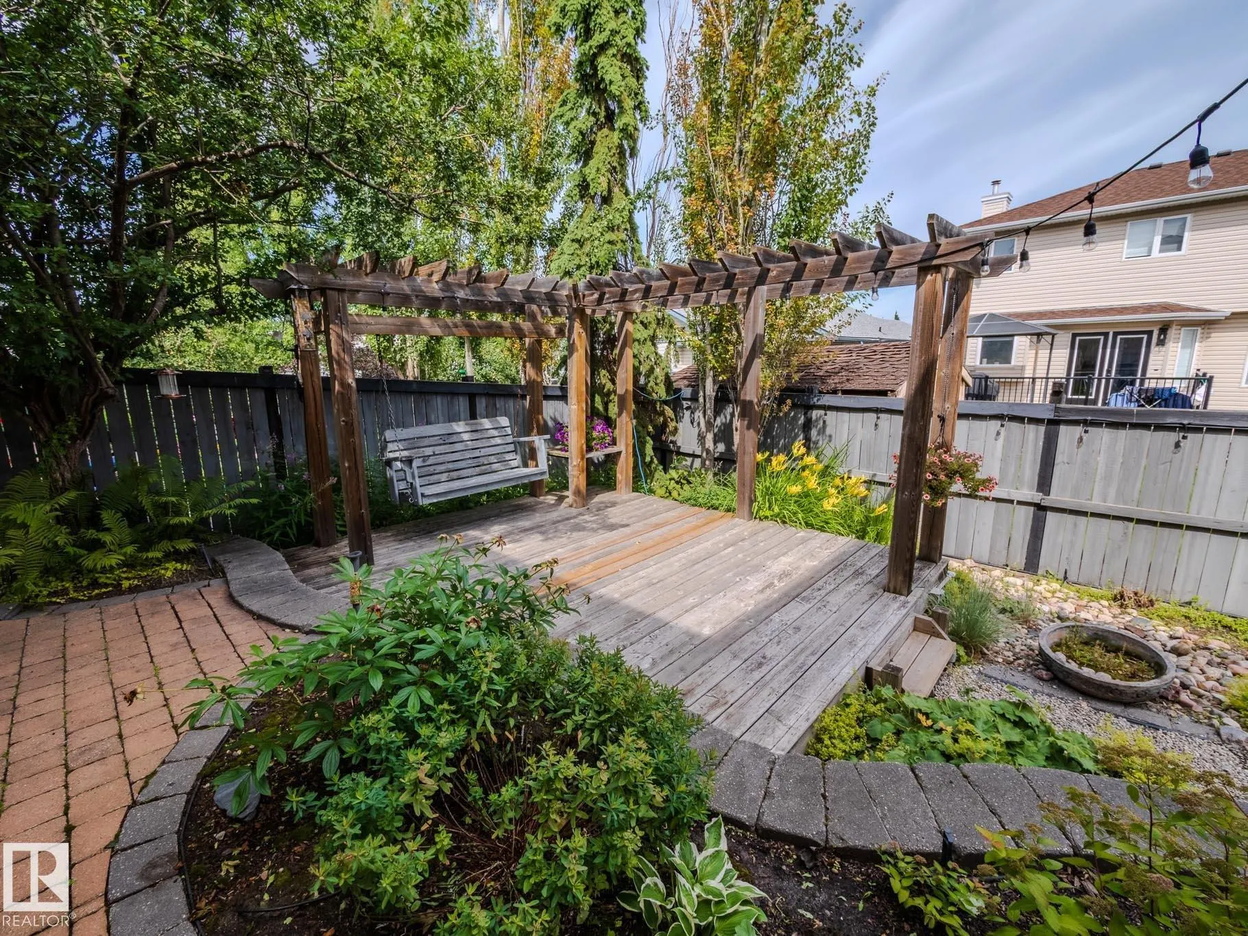 148 FORREST Drive