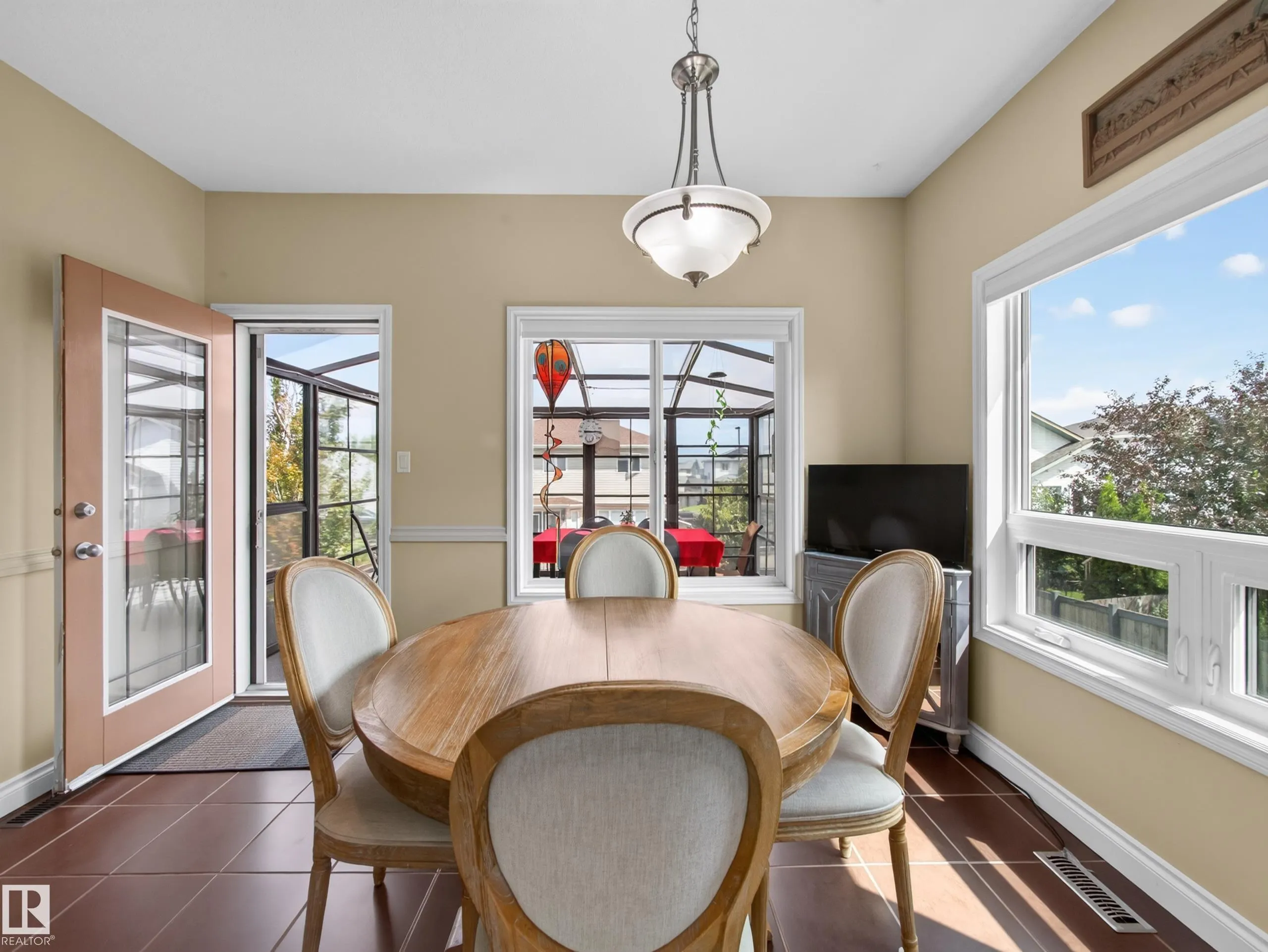 148 FORREST Drive