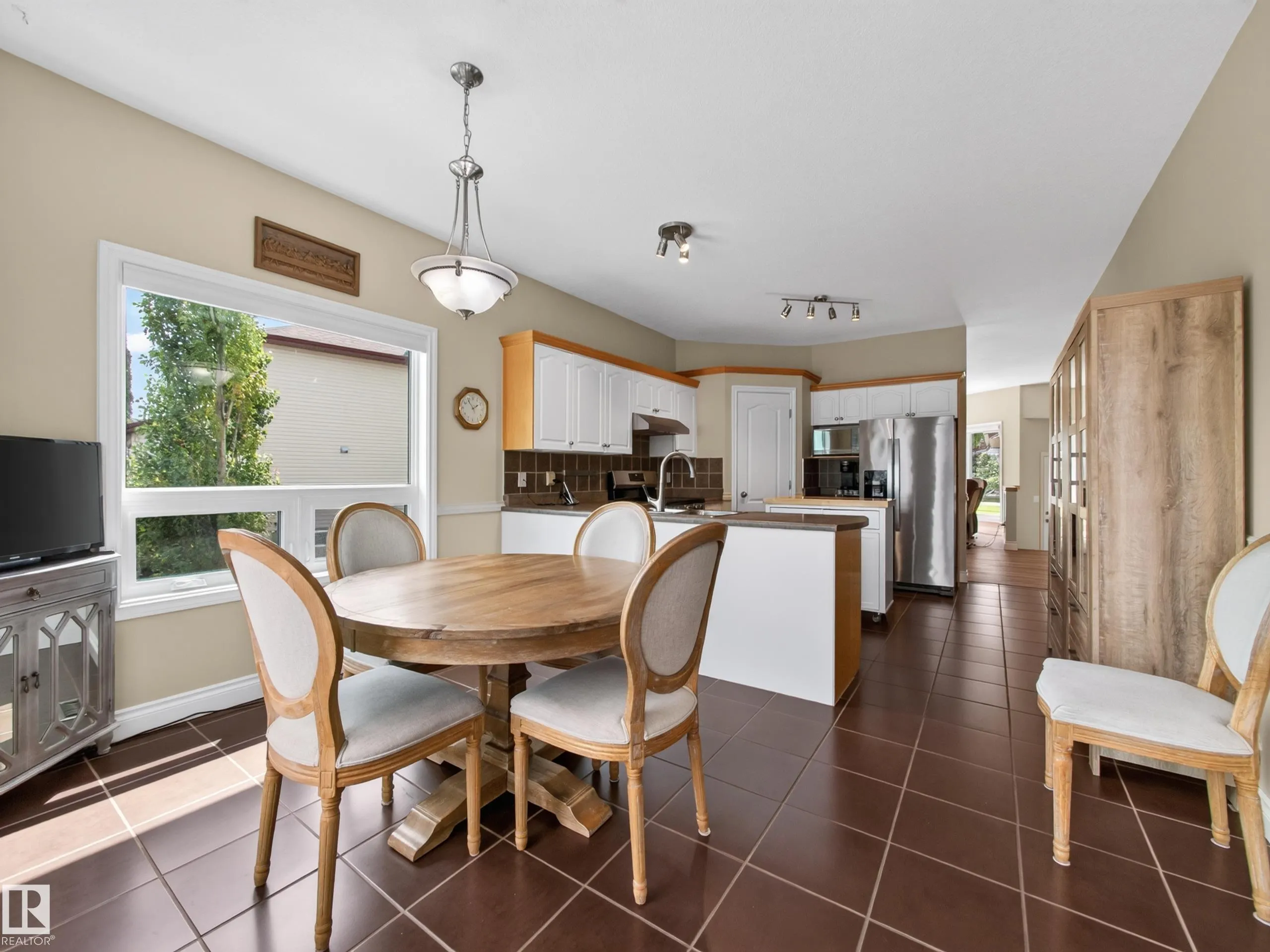 148 FORREST Drive