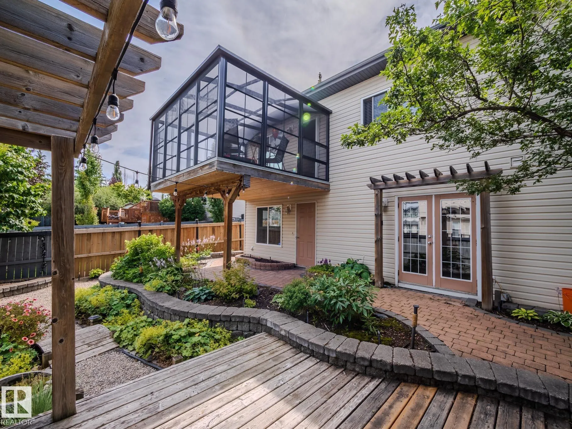 148 FORREST Drive