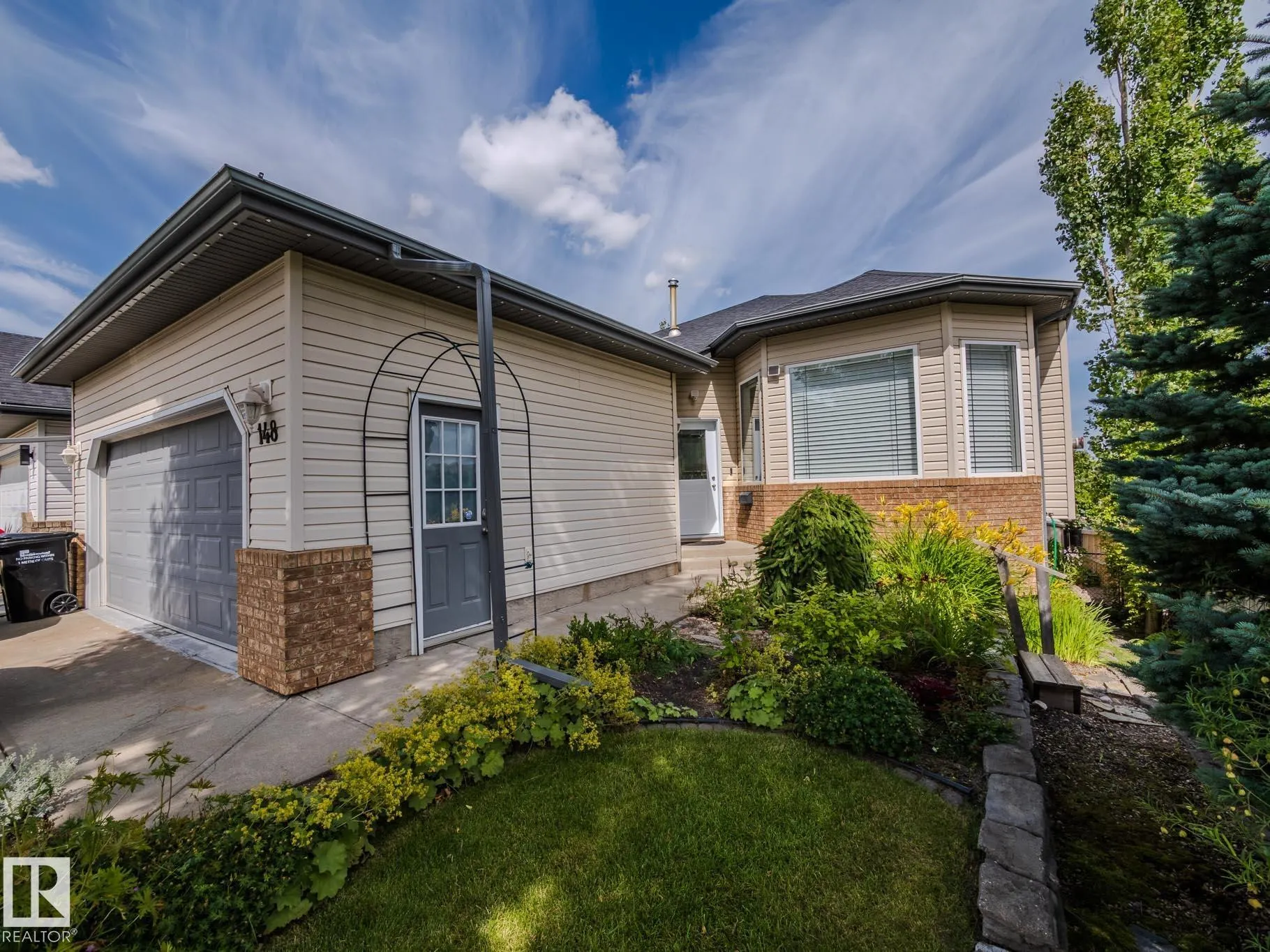 148 FORREST Drive