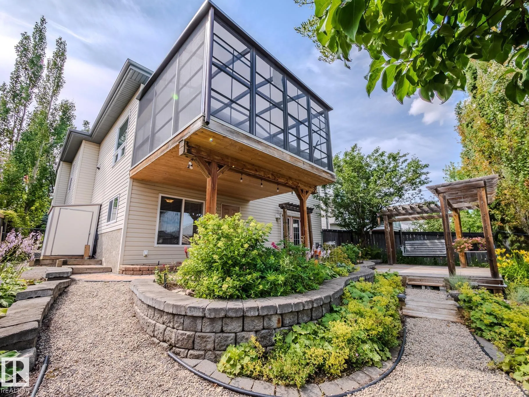 148 FORREST Drive