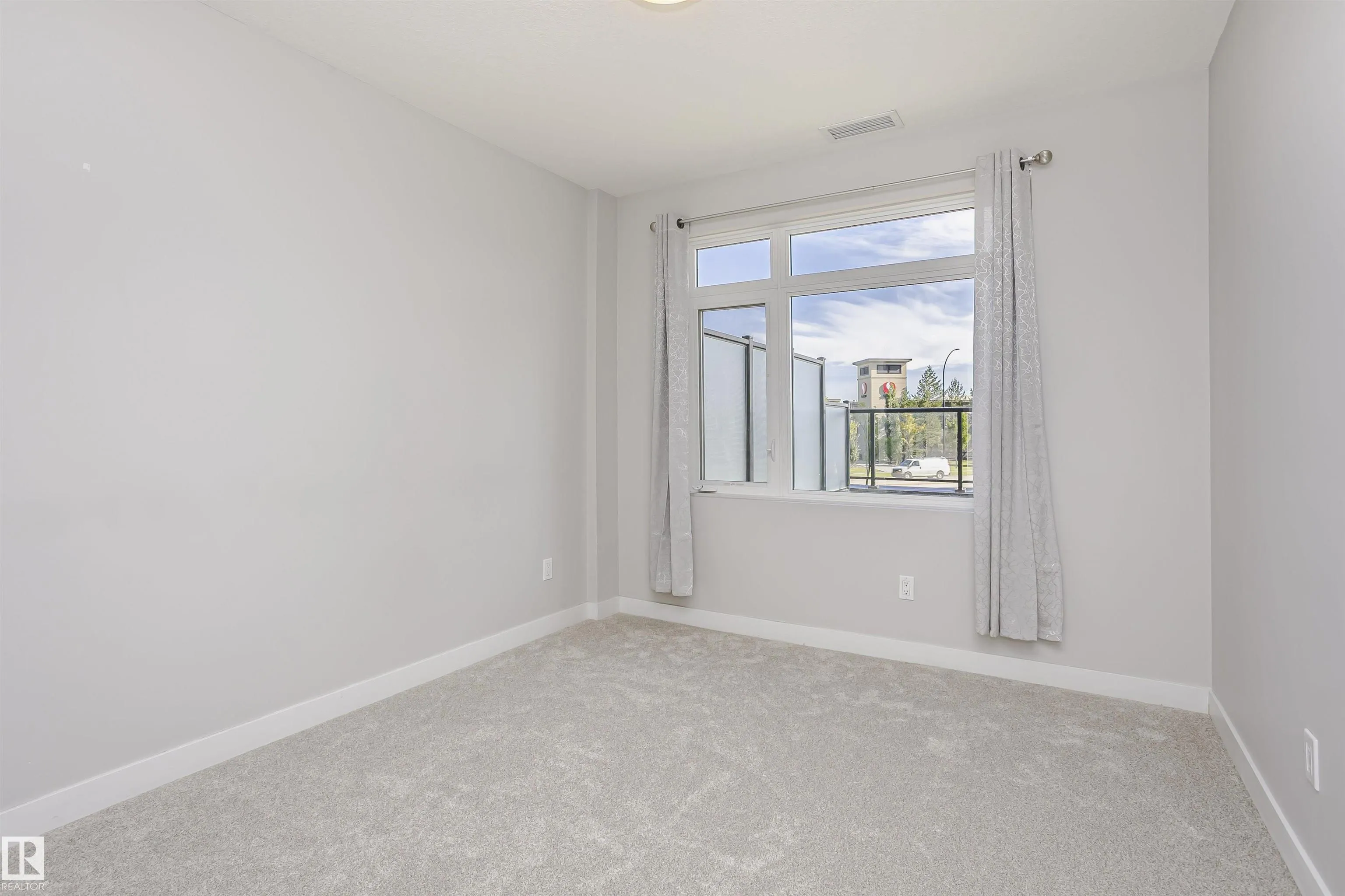 5151 WINDERMERE Boulevard