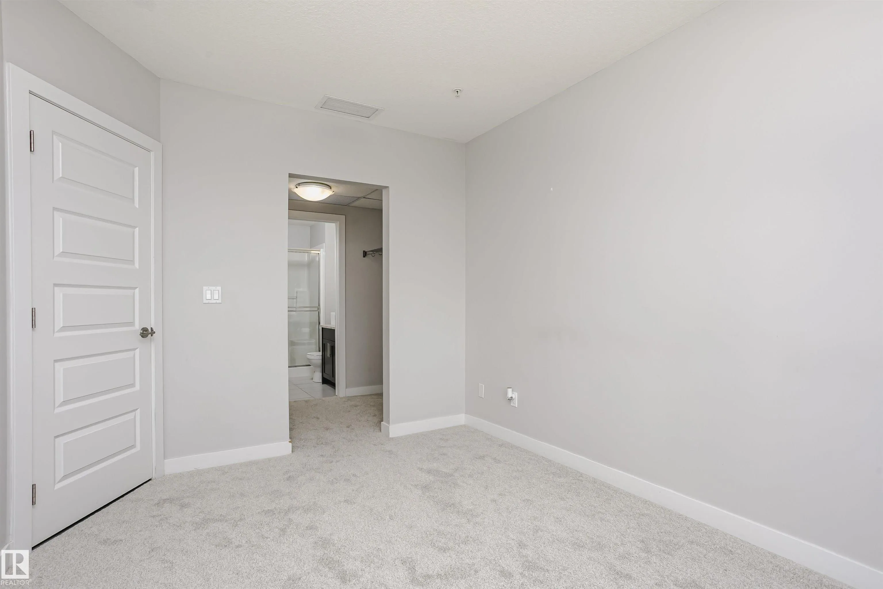 5151 WINDERMERE Boulevard
