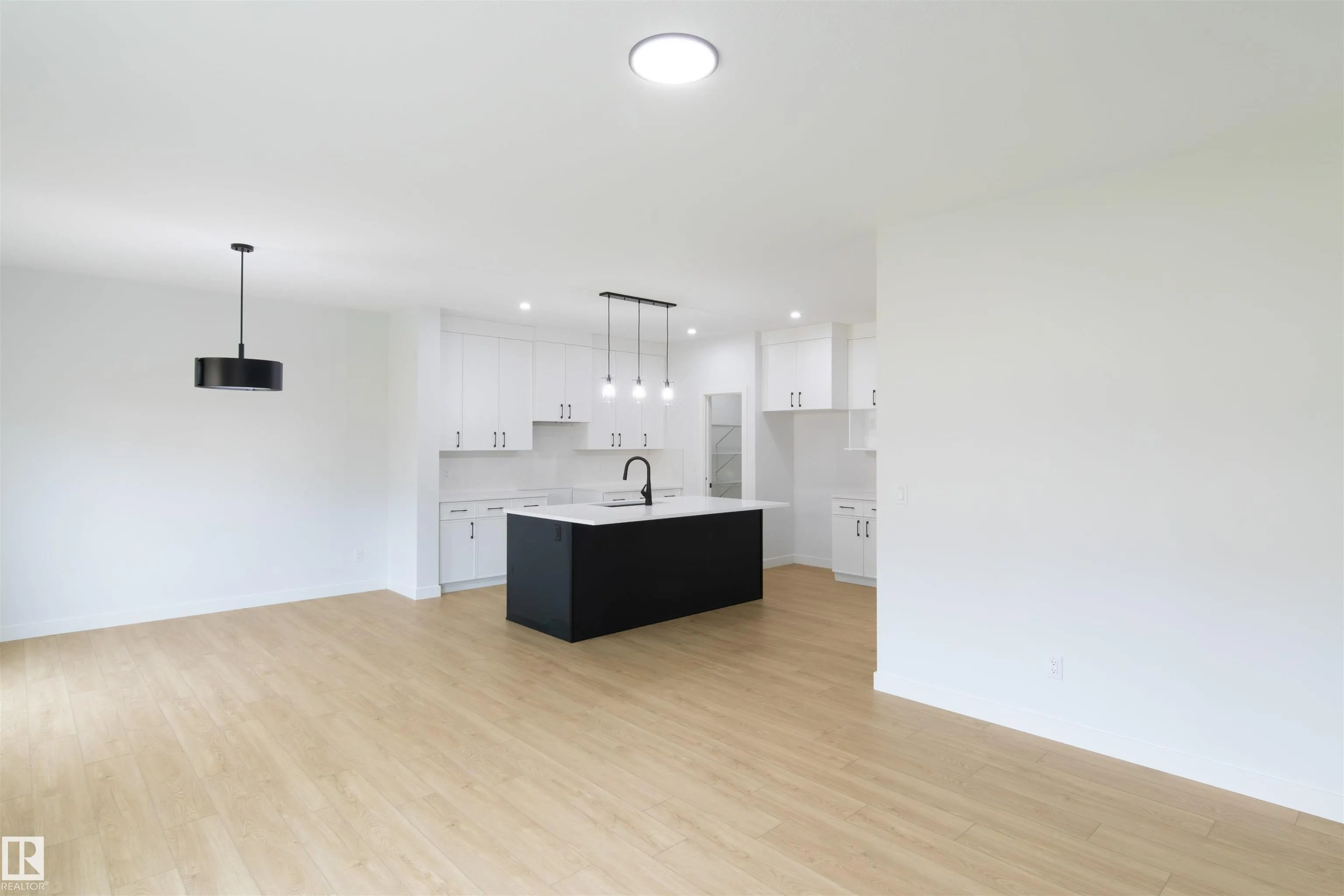 491 CANTER Wynd