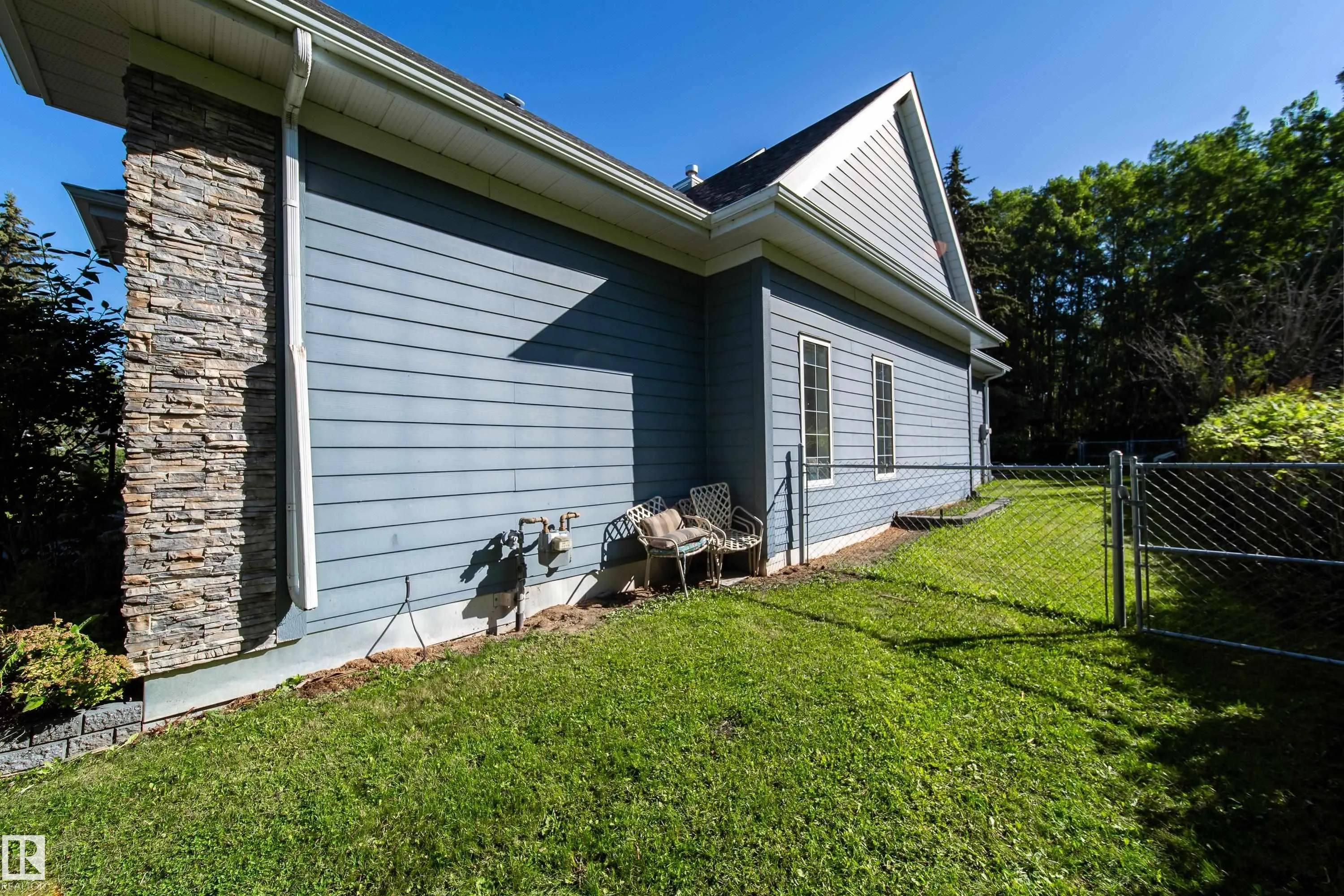 2A Silver Beach Road