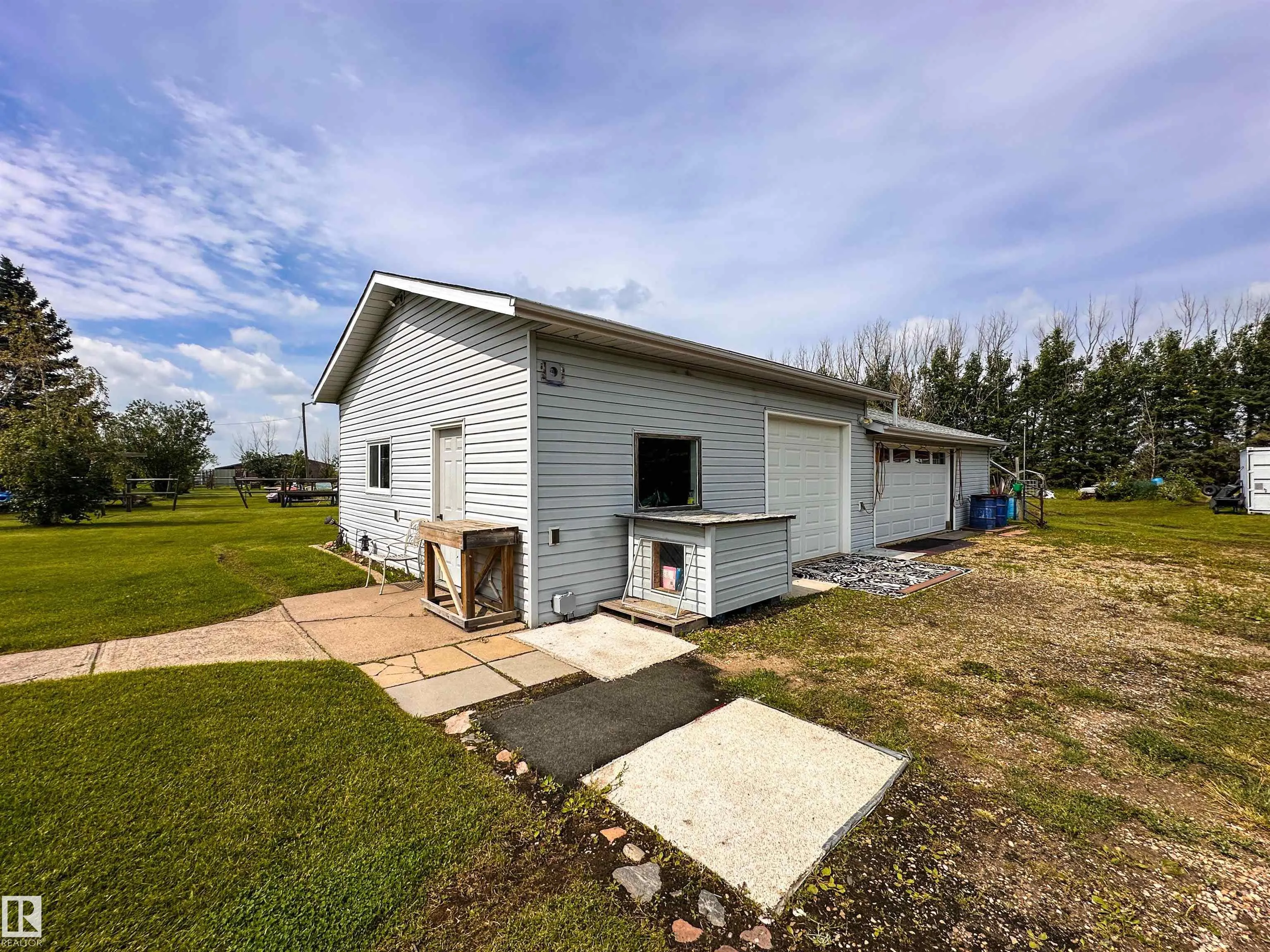 55302 RGE ROAD 261