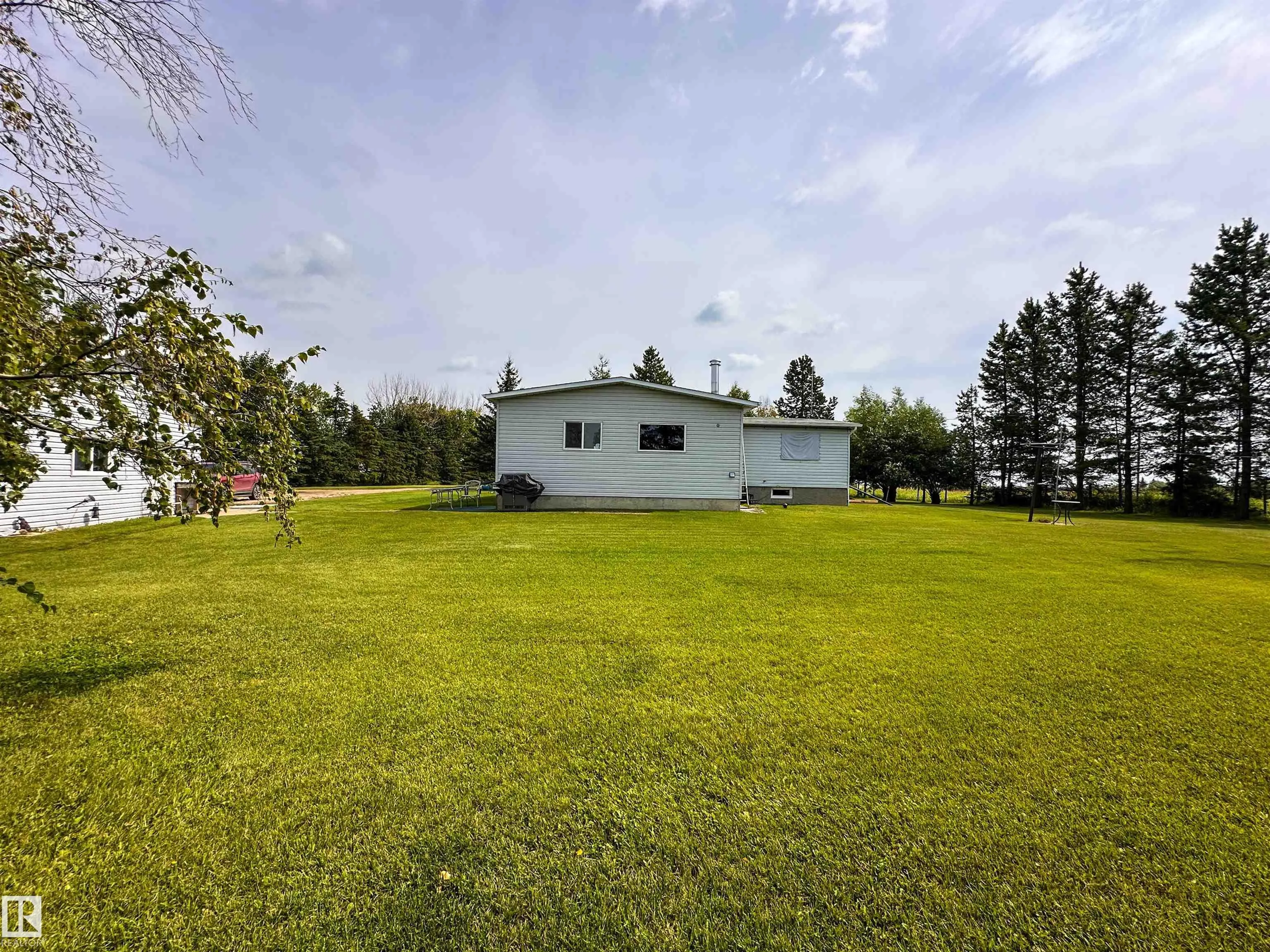 55302 RGE ROAD 261
